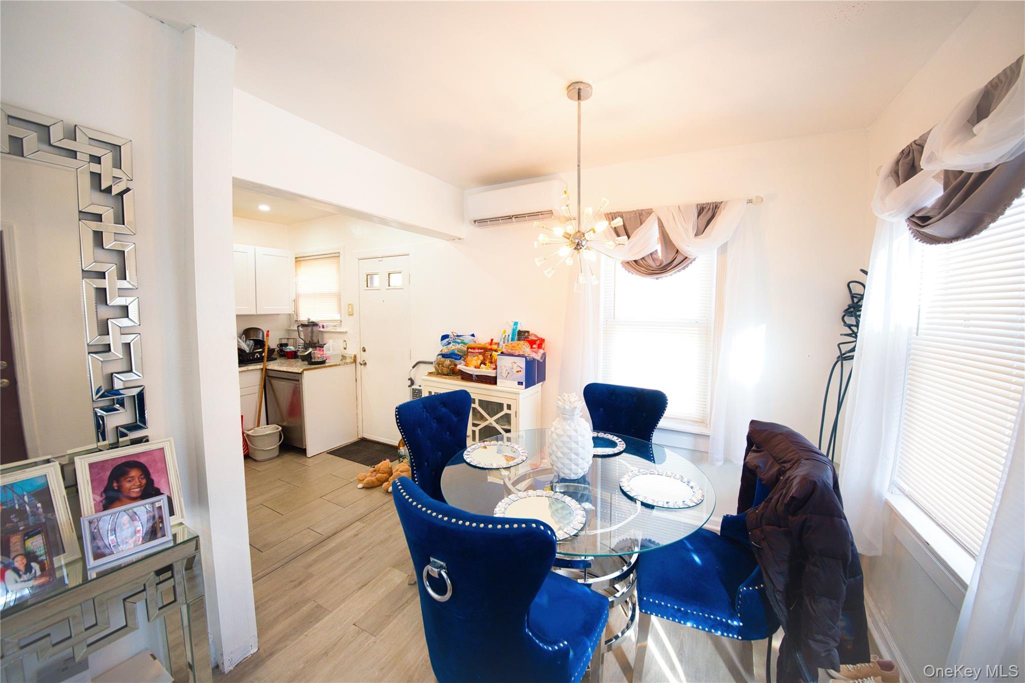 Single Family 224th  Queens, NY 11413, MLS-962795-44