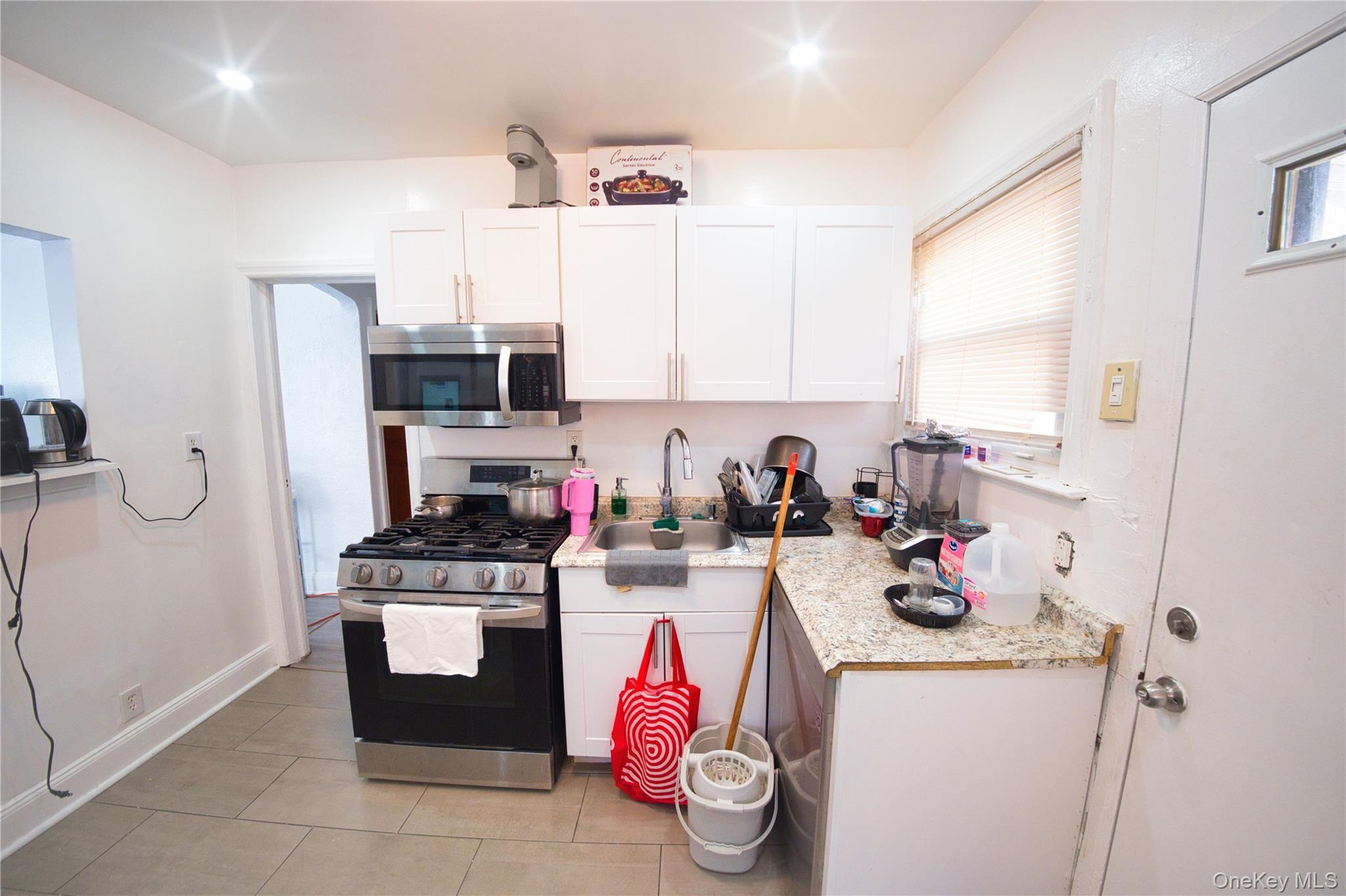 Single Family 224th  Queens, NY 11413, MLS-962795-5