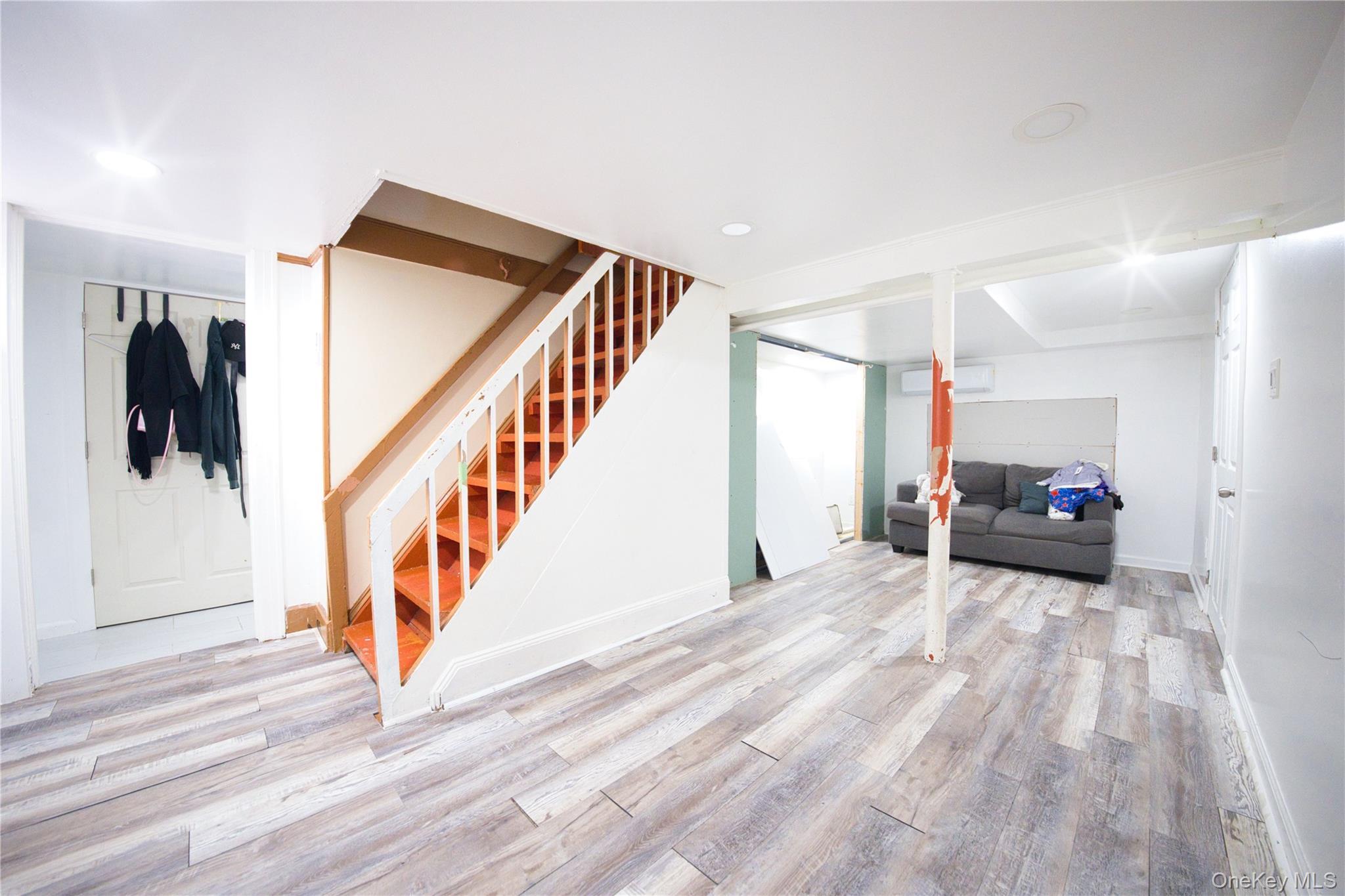 Single Family 224th  Queens, NY 11413, MLS-962795-7