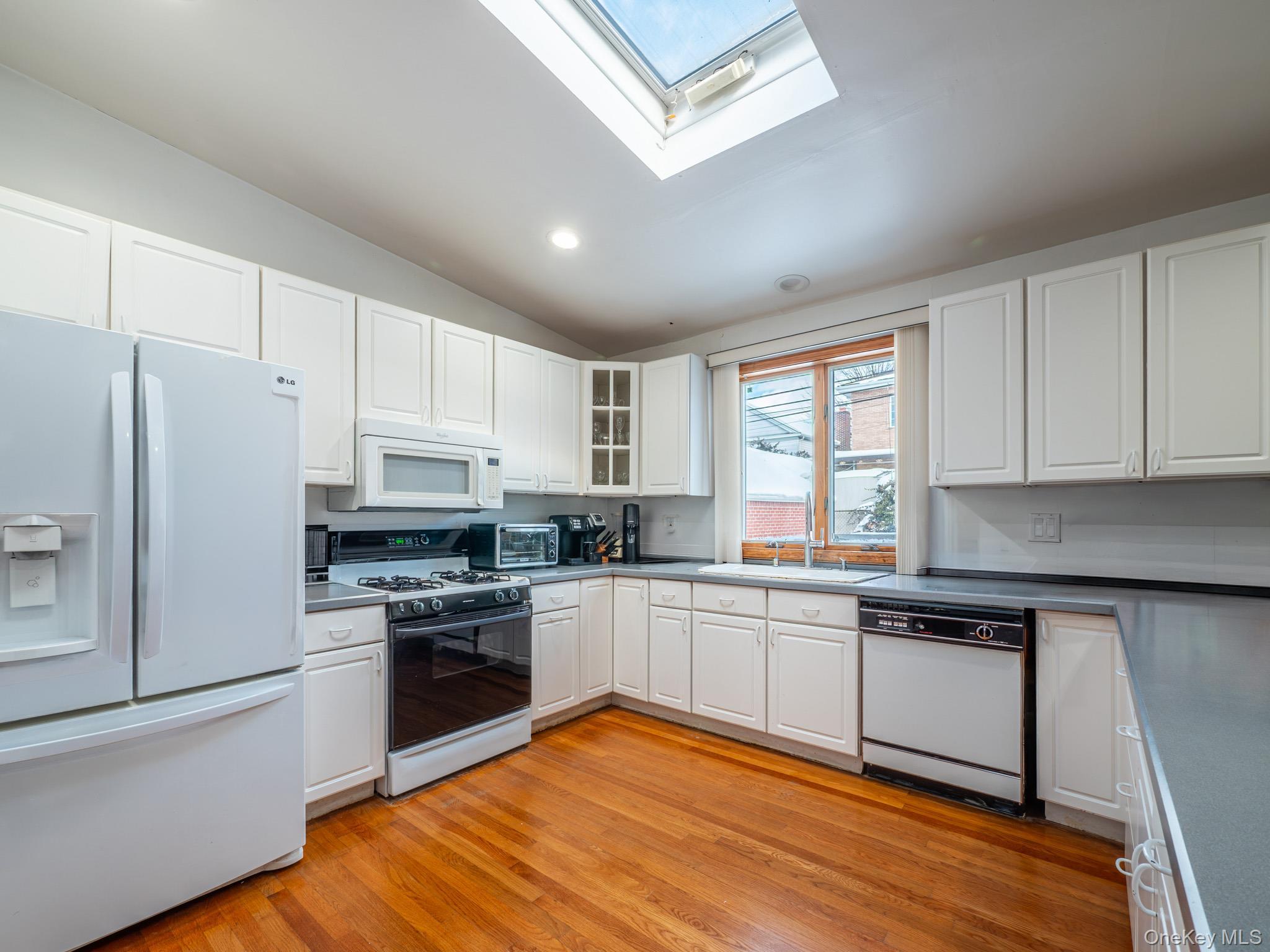 Single Family 179th  Queens, NY 11366, MLS-962810-13