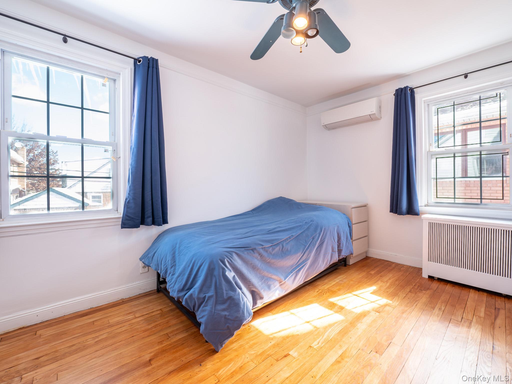 Single Family 179th  Queens, NY 11366, MLS-962810-28