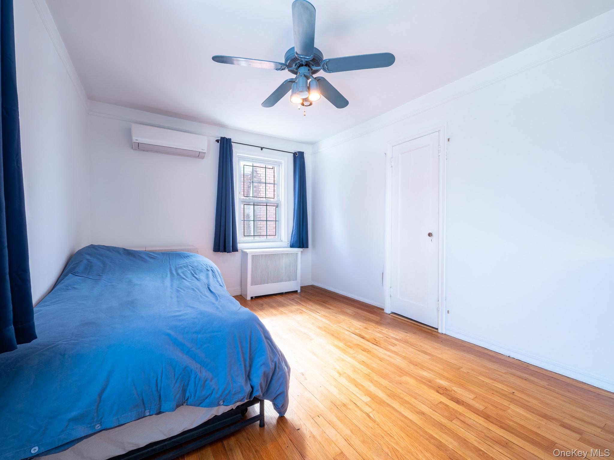 Single Family 179th  Queens, NY 11366, MLS-962810-29