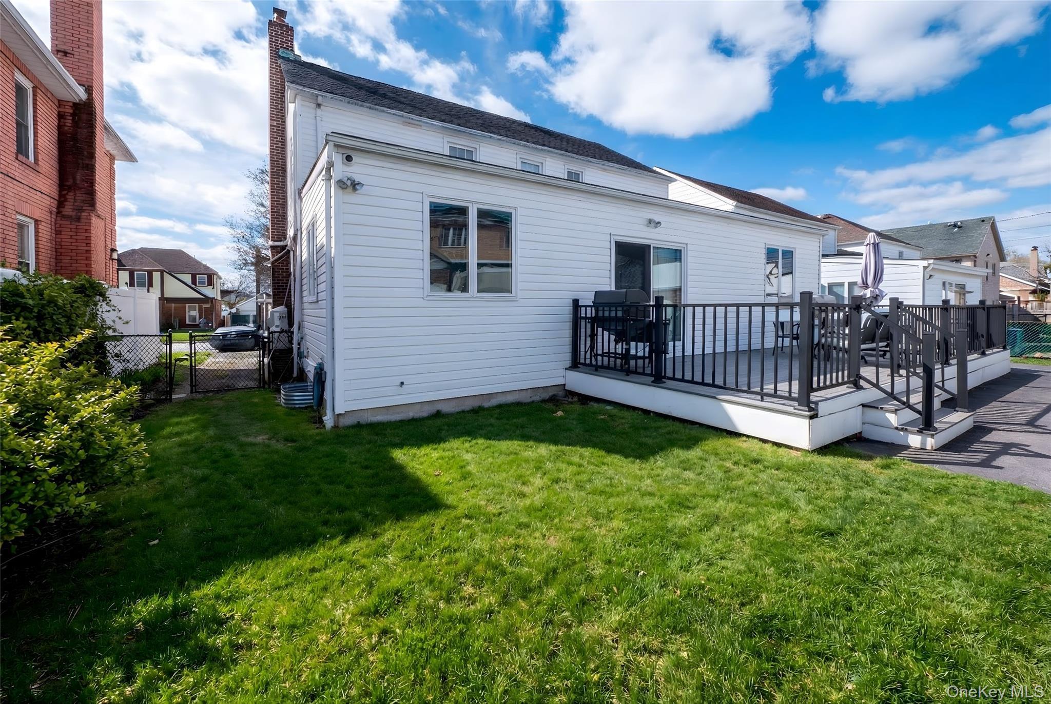 Single Family 179th  Queens, NY 11366, MLS-962810-36