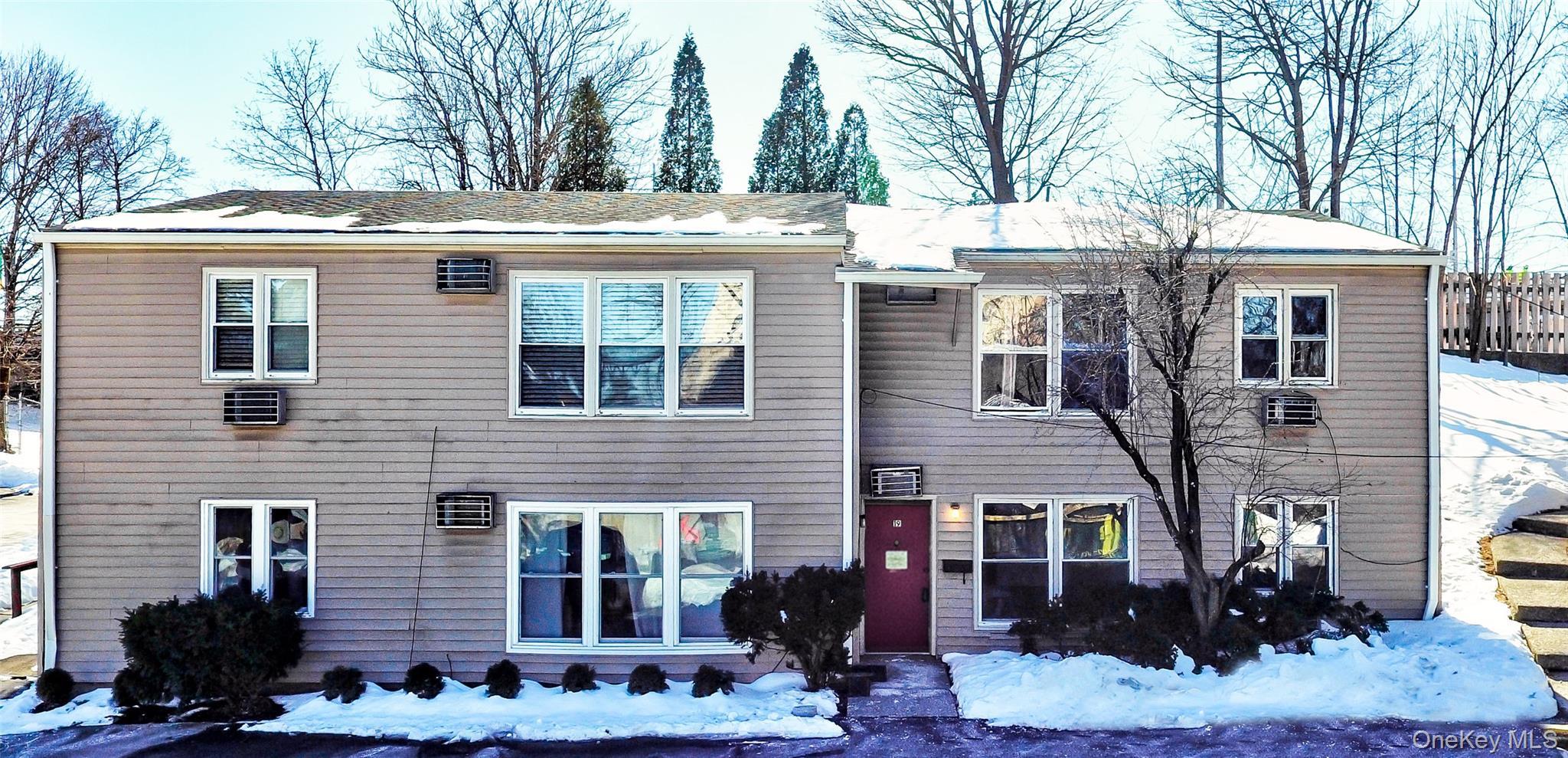 Condo Gerald  Dutchess County, NY 12601, MLS-962816-12