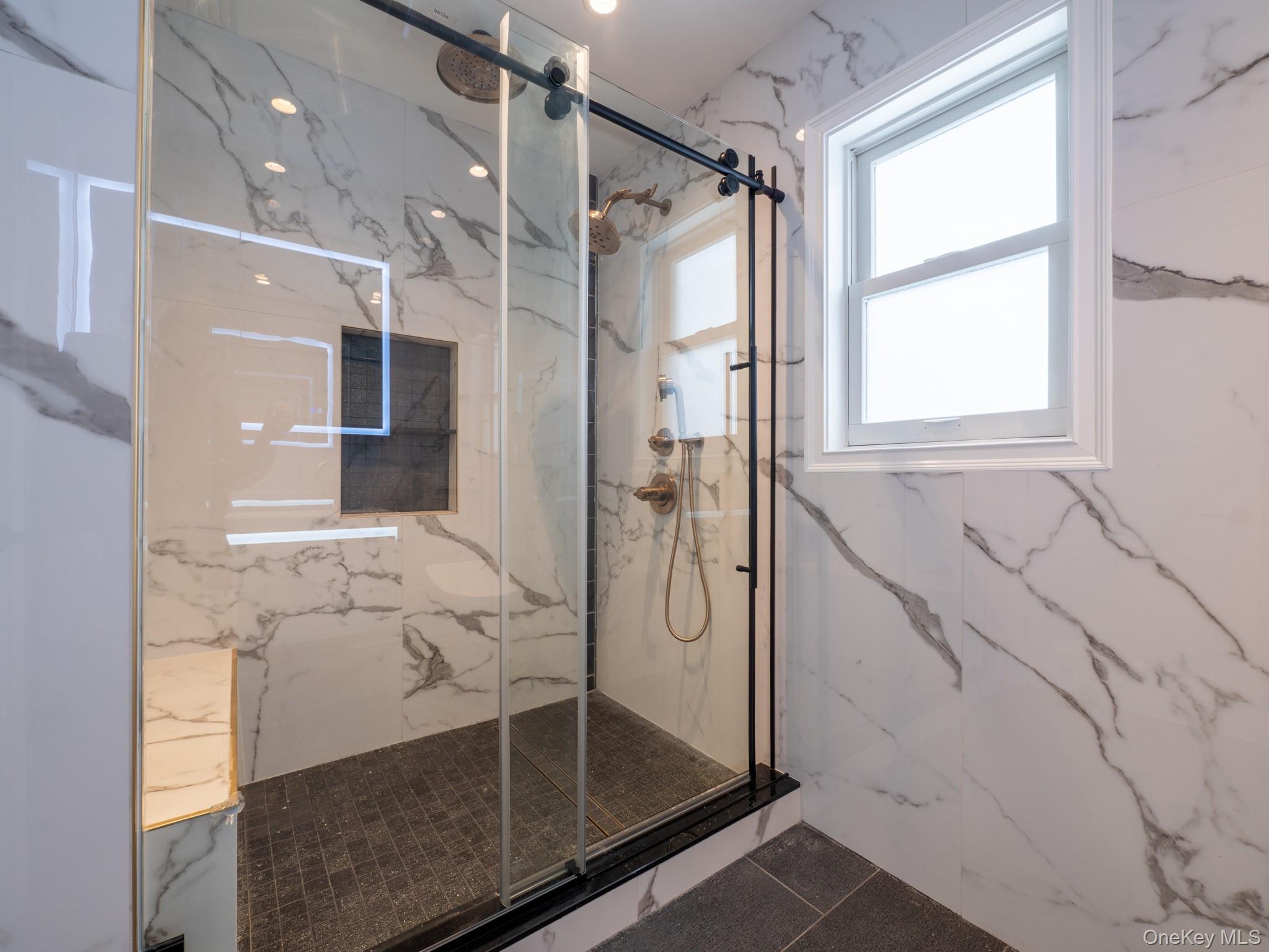 Single Family 180th  Queens, NY 11365, MLS-962830-30