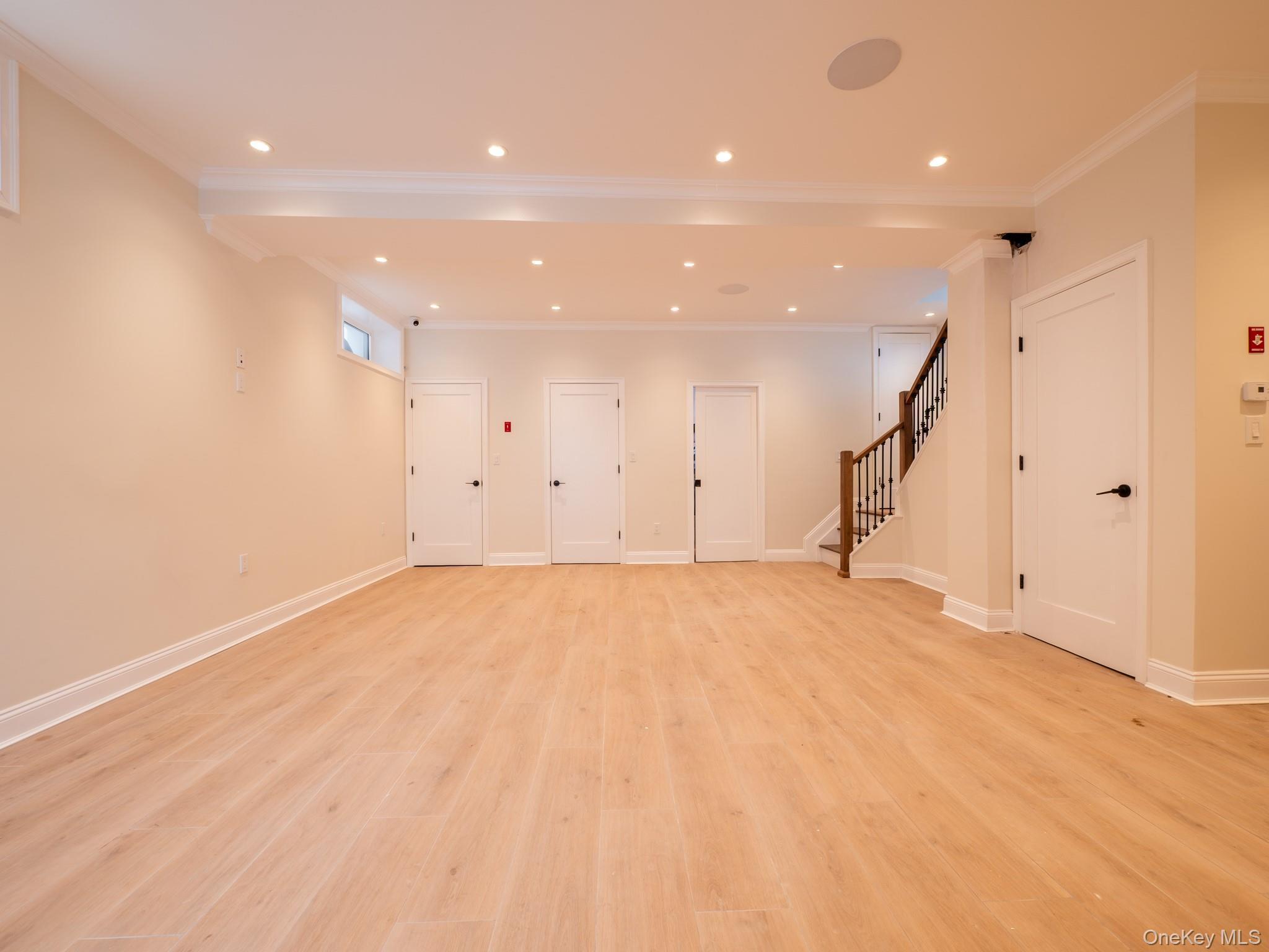 Single Family 180th  Queens, NY 11365, MLS-962830-34