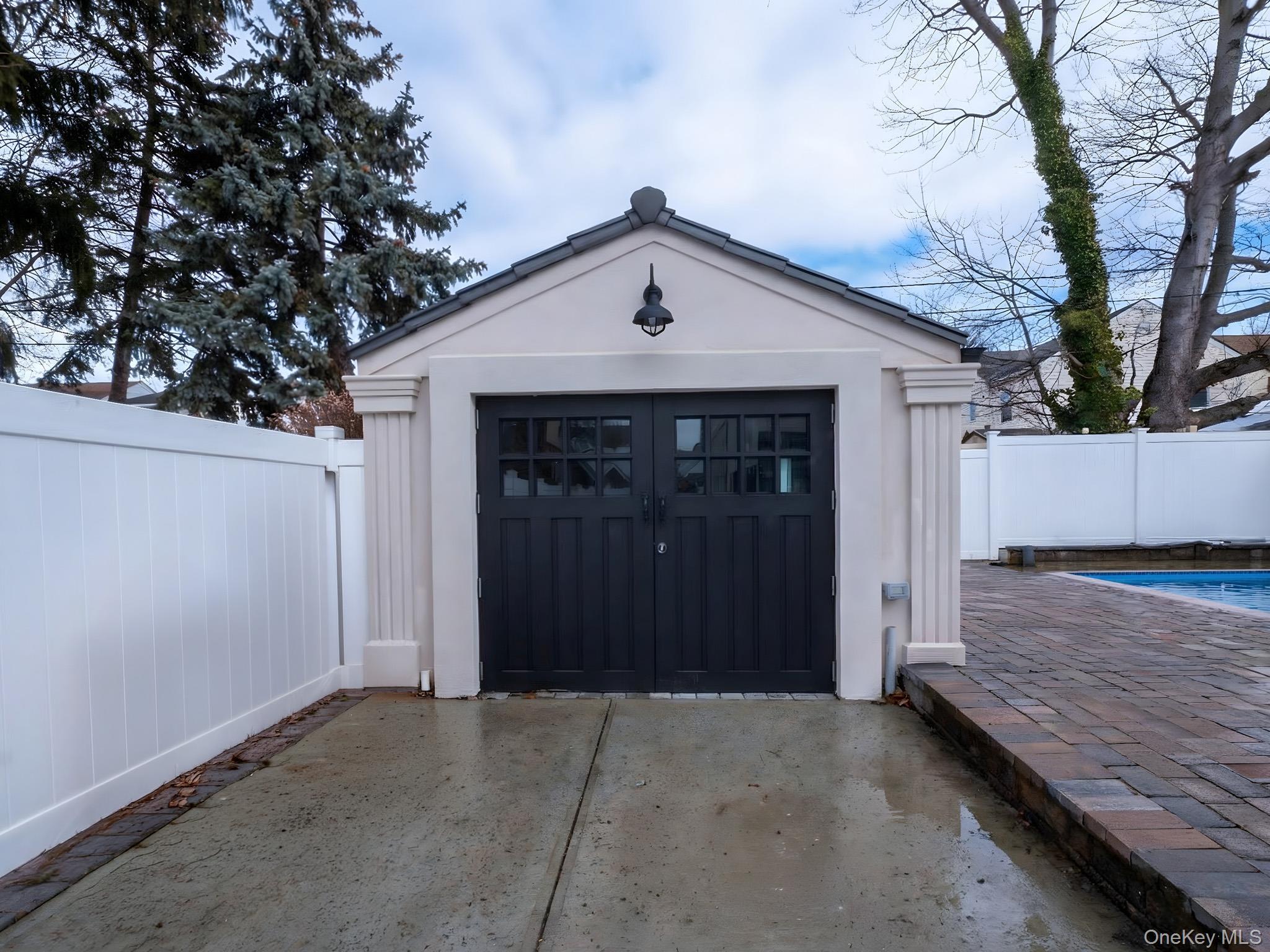 Single Family 180th  Queens, NY 11365, MLS-962830-48