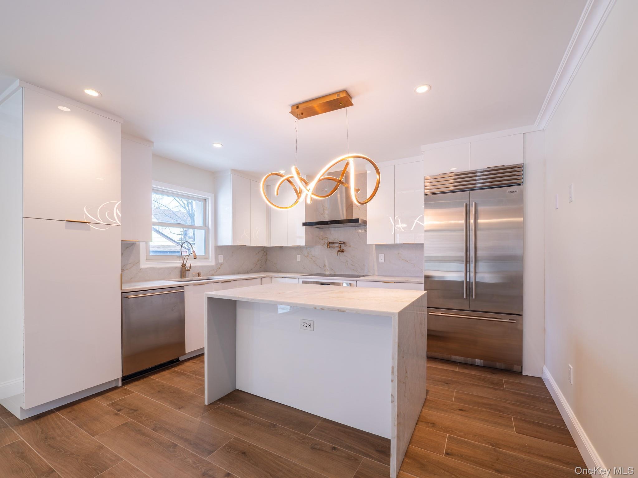 Single Family 180th  Queens, NY 11365, MLS-962830-7