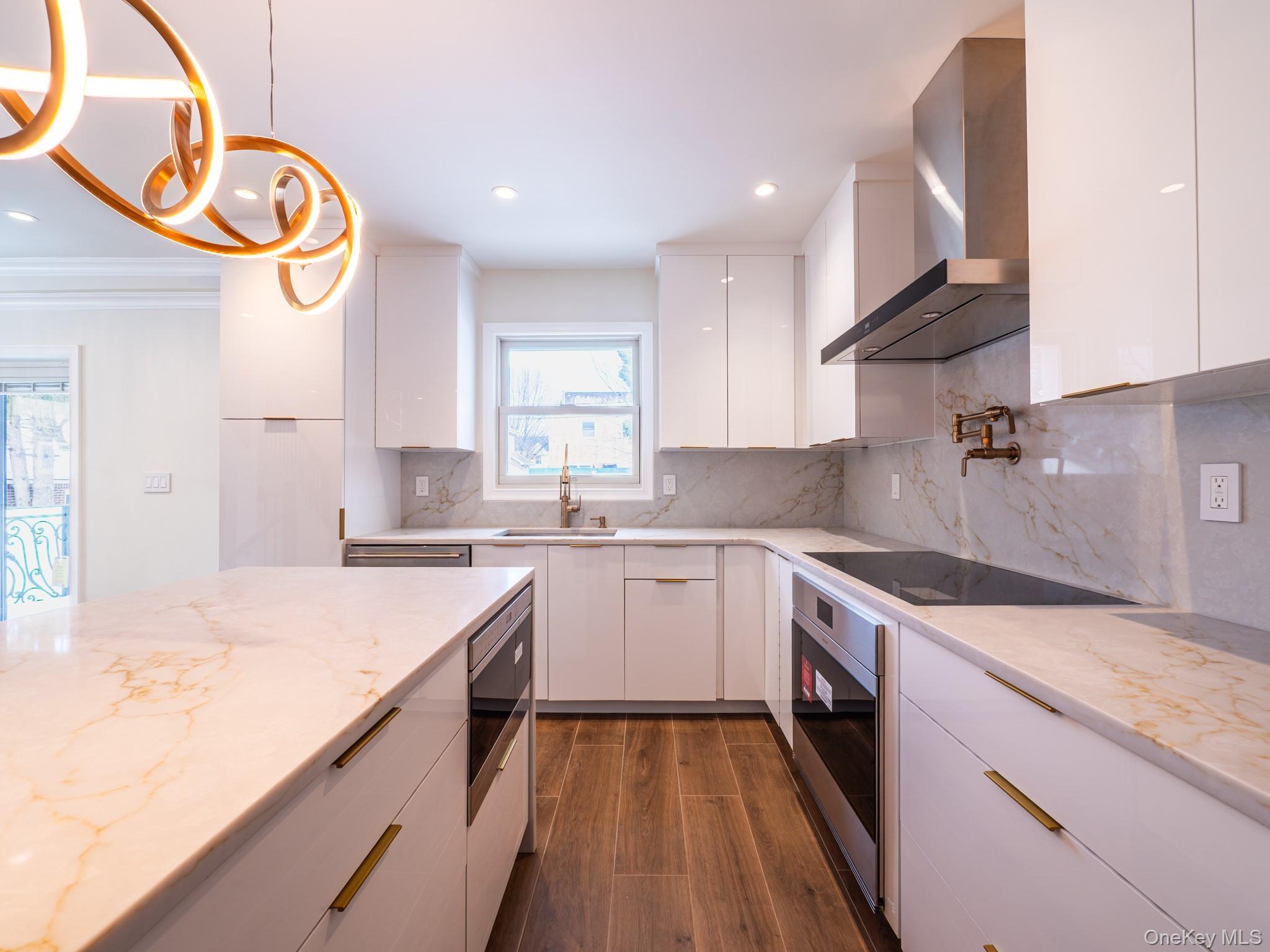 Single Family 180th  Queens, NY 11365, MLS-962830-9