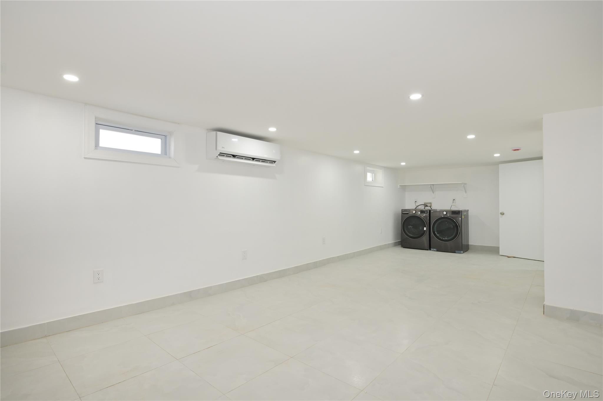 Single Family 217th  Queens, NY 11364, MLS-962835-12