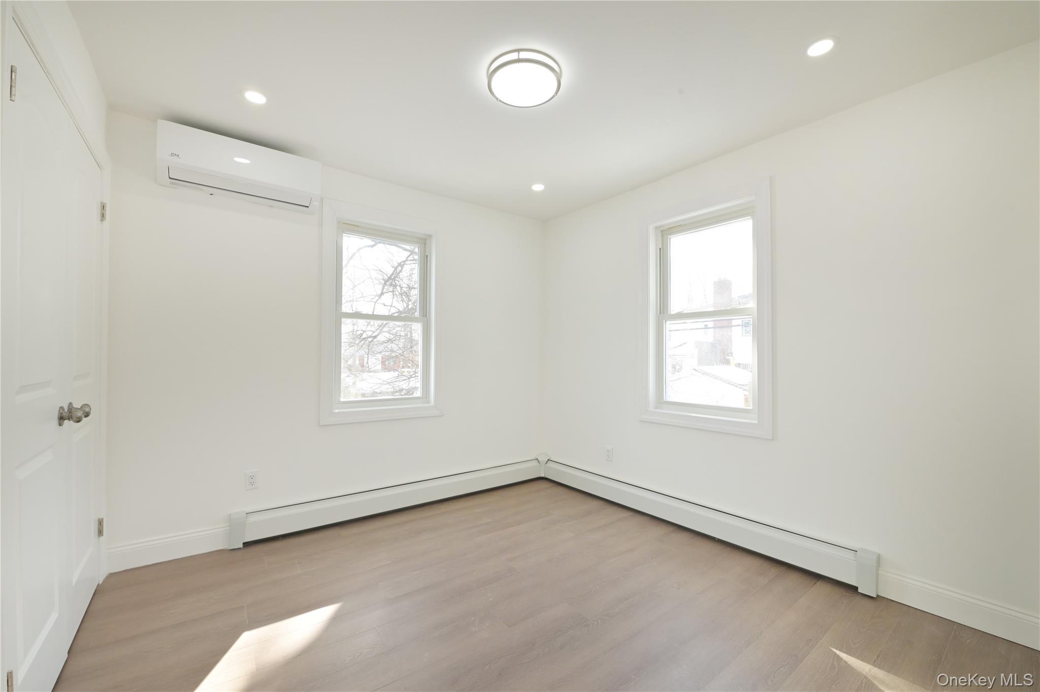 Single Family 217th  Queens, NY 11364, MLS-962835-23