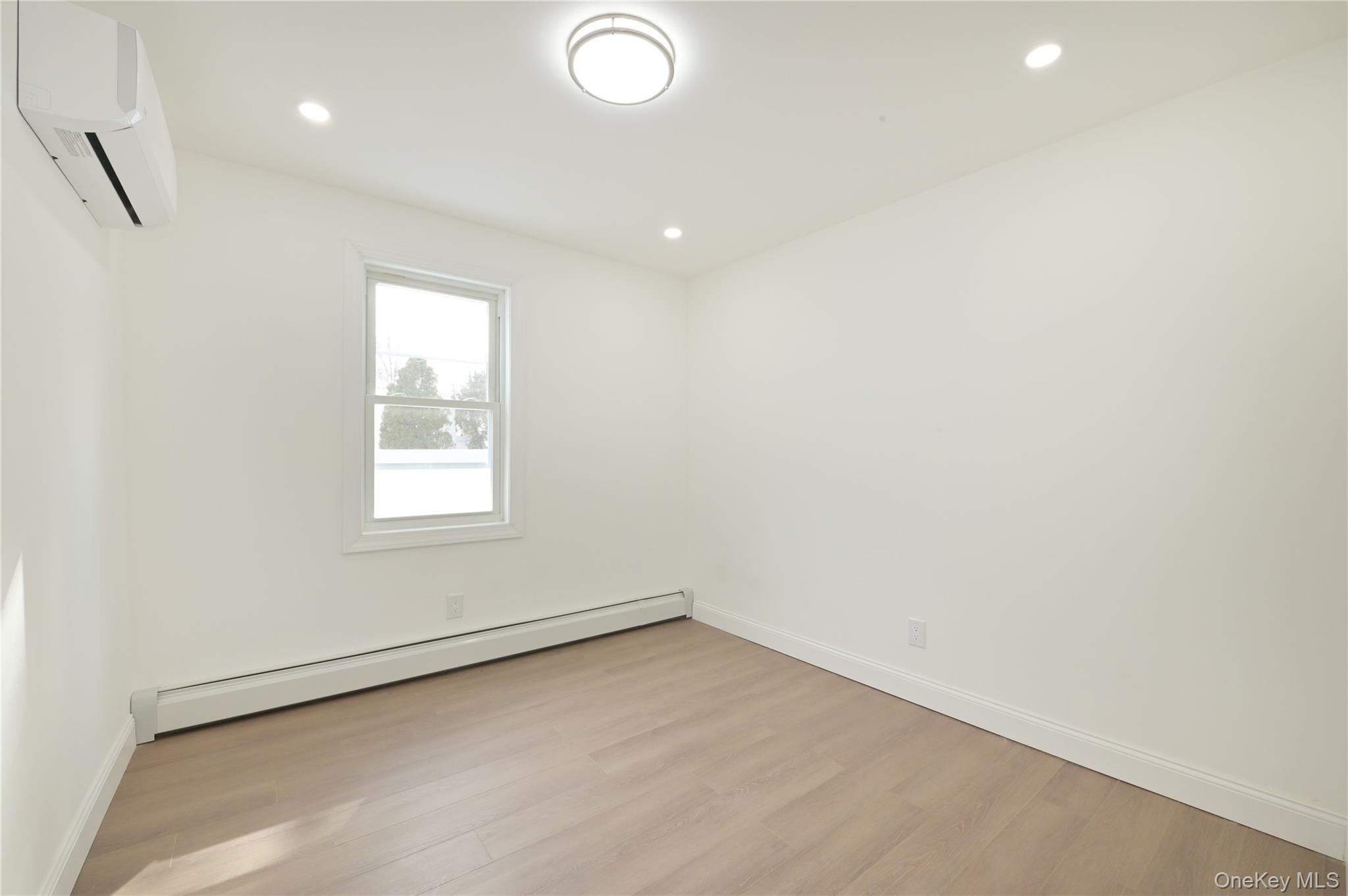 Single Family 217th  Queens, NY 11364, MLS-962835-9