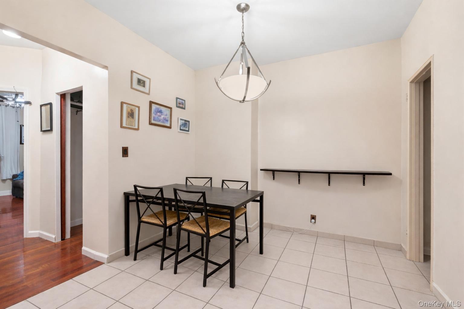 Single Family 21st Queens, NY 11105, MLS-962837-12