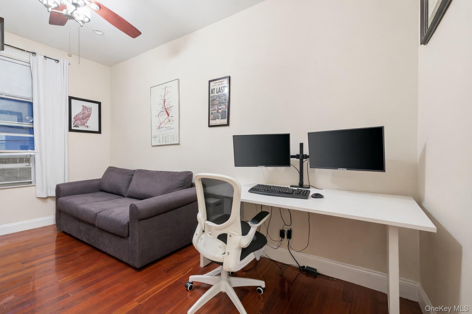 Single Family 21st Queens, NY 11105, MLS-962837-28