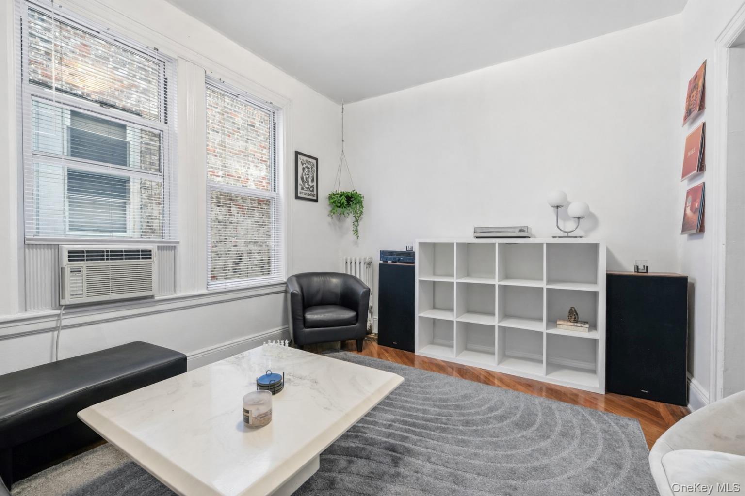 Single Family 21st Queens, NY 11105, MLS-962837-30