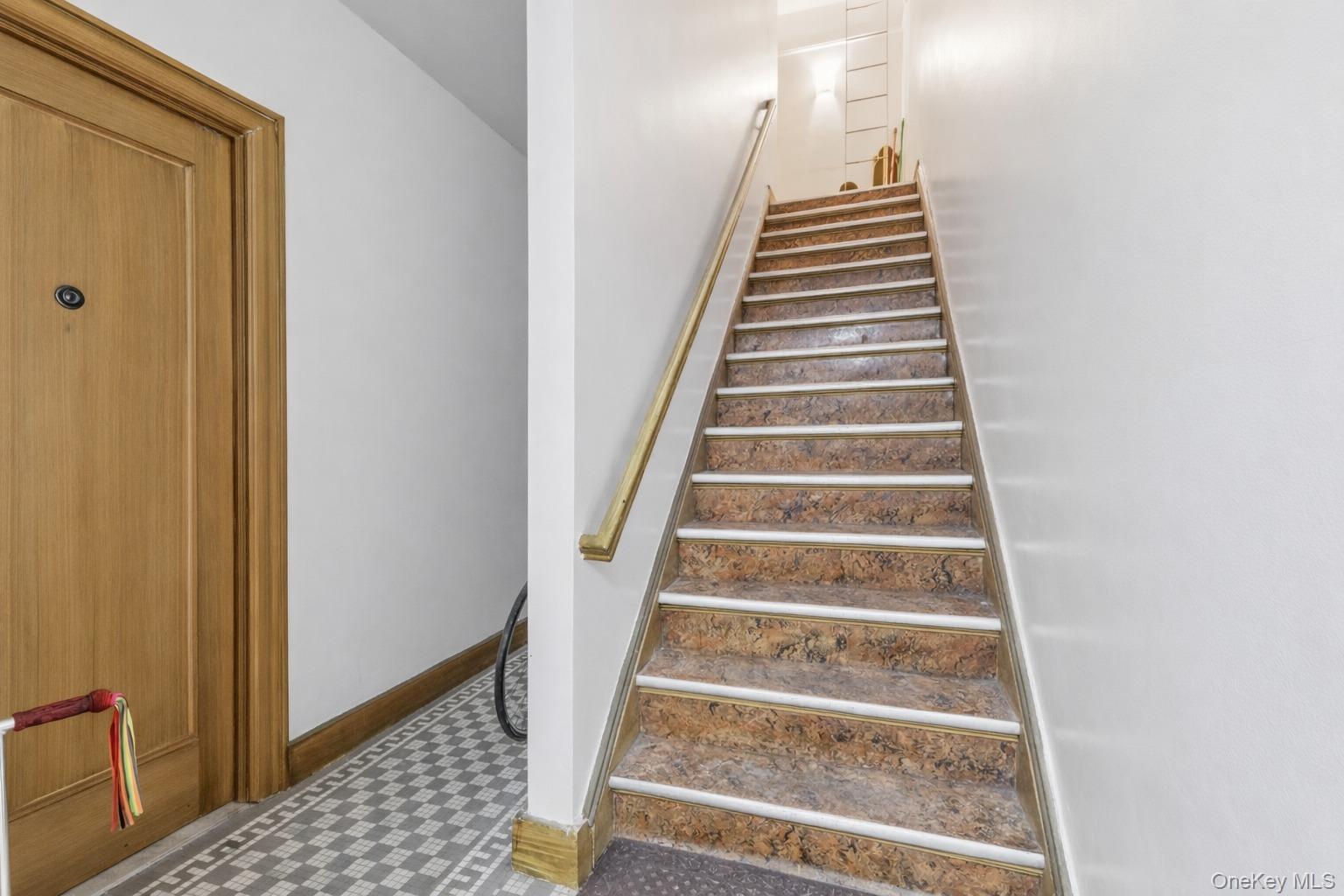 Single Family 21st Queens, NY 11105, MLS-962837-36