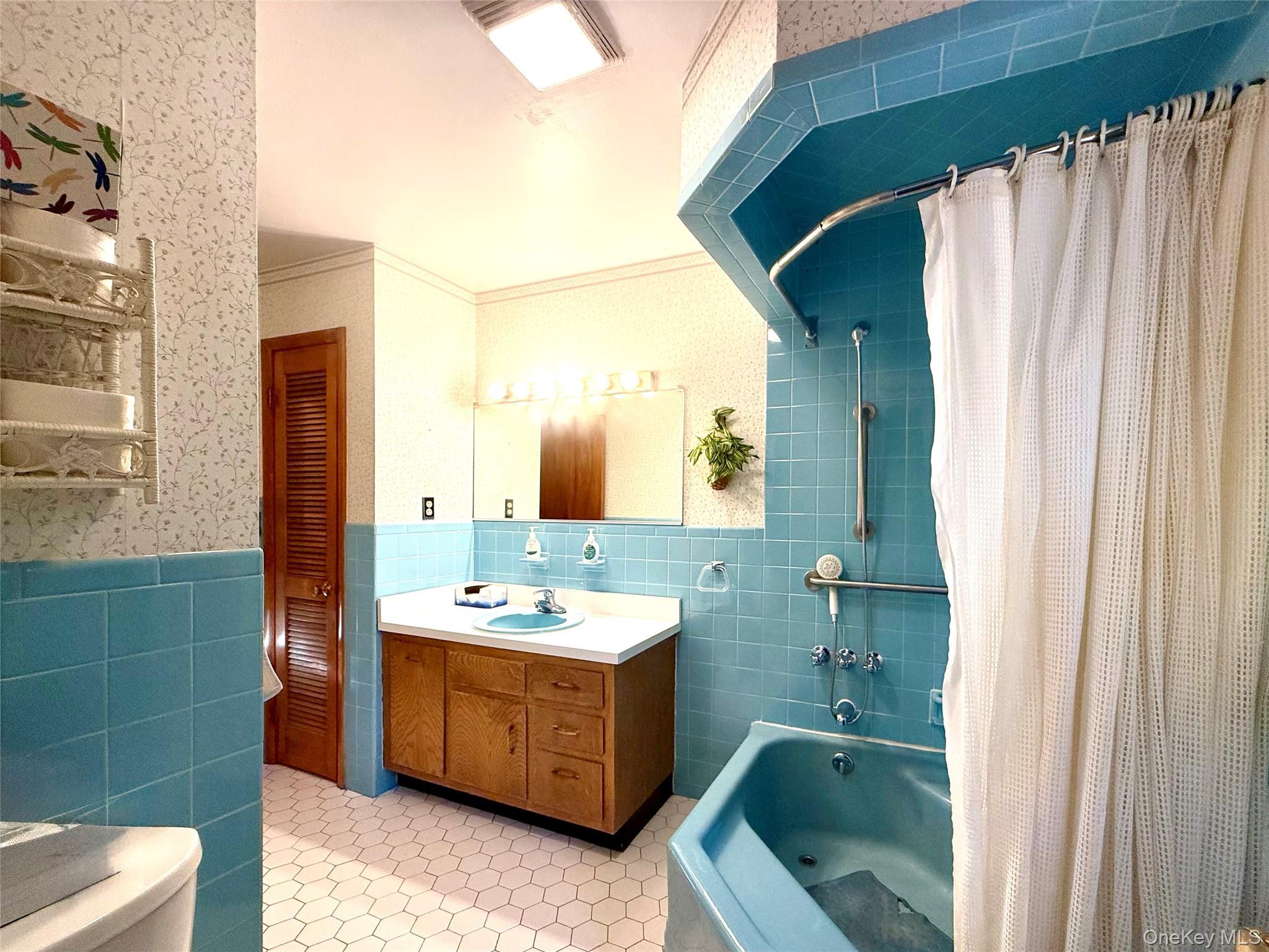 Single Family Grand  Ulster County, NY 12528, MLS-962843-14