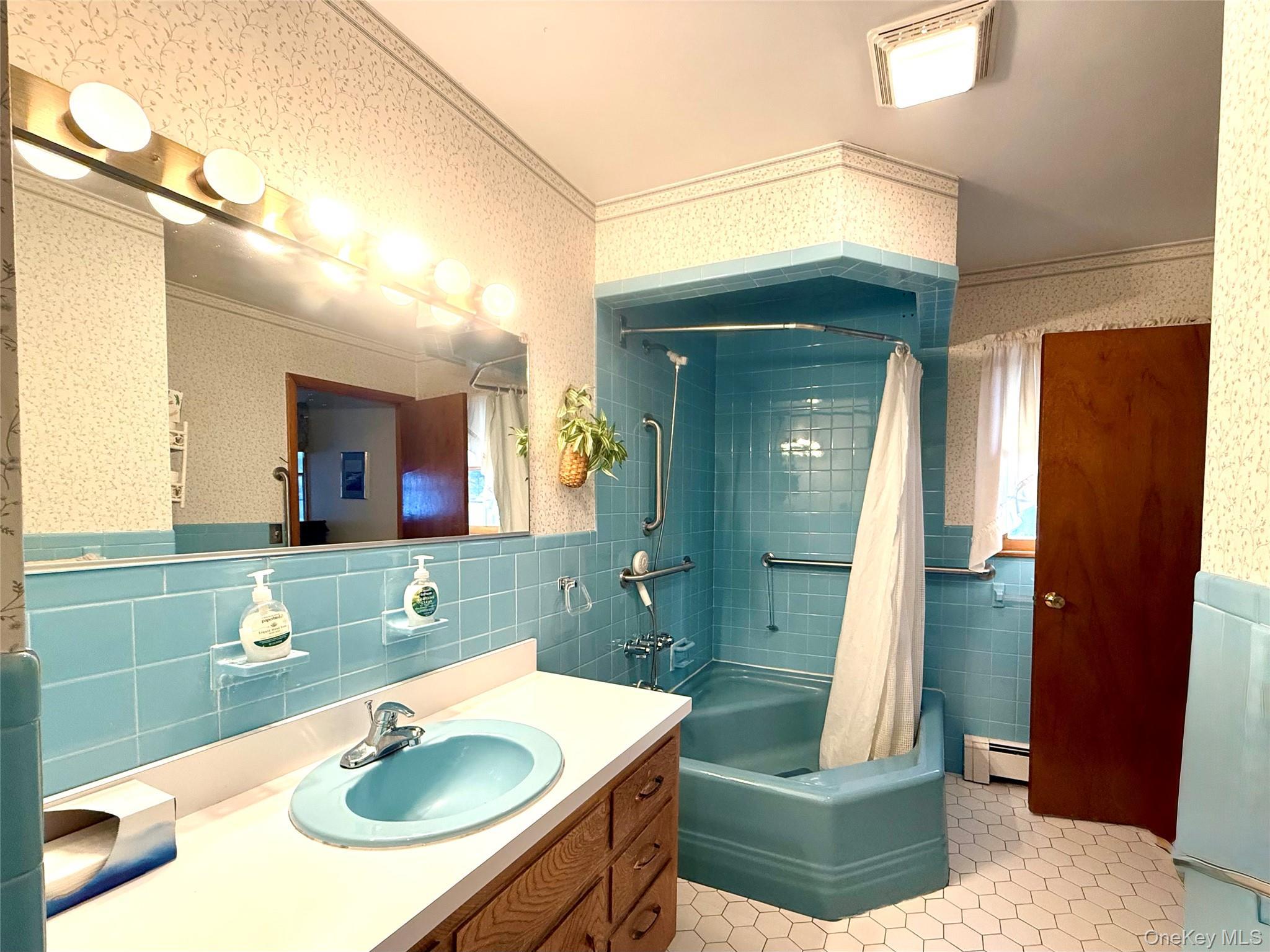 Single Family Grand  Ulster County, NY 12528, MLS-962843-15