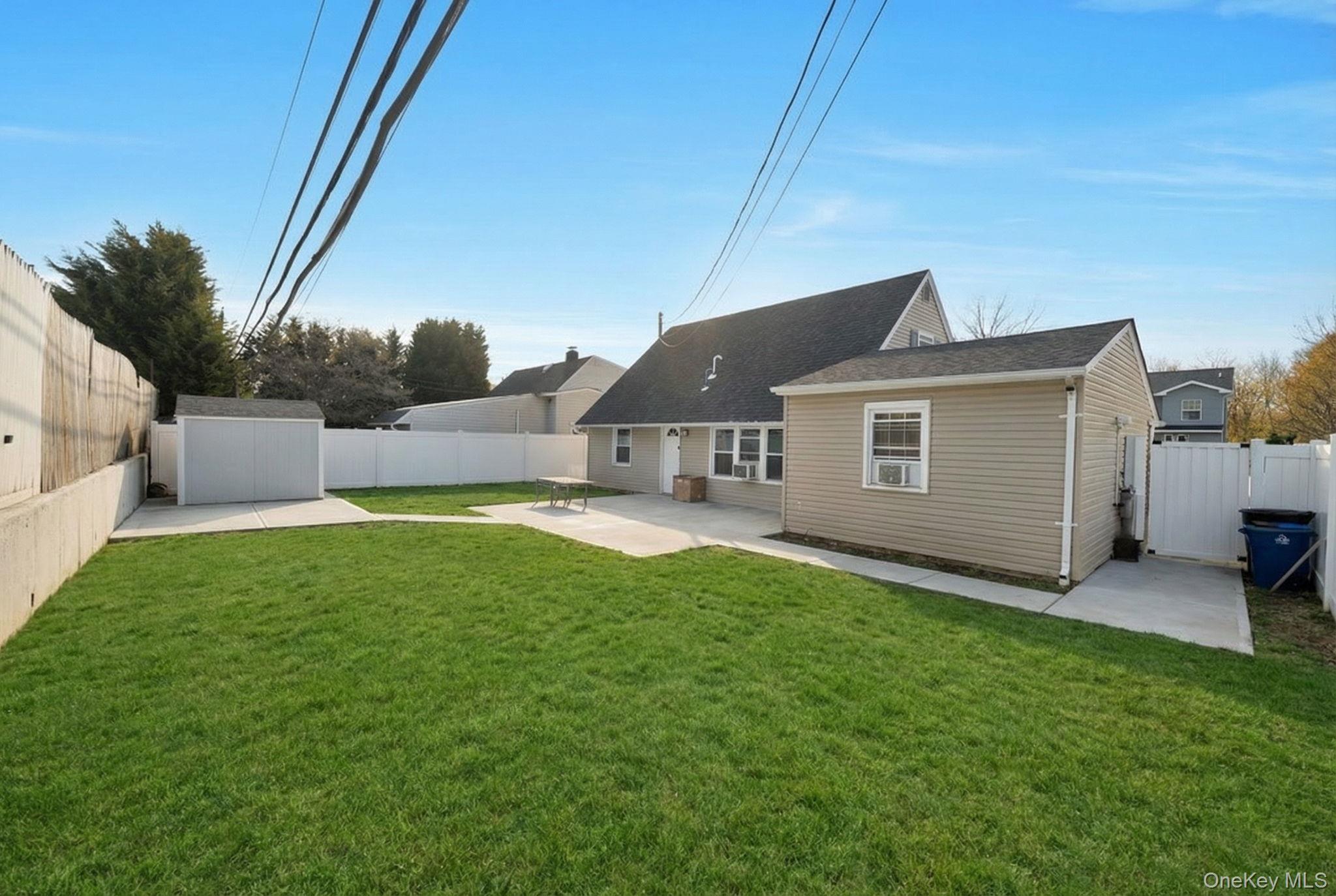 Single Family Hamlet  Nassau County, NY 11756, MLS-962864-25