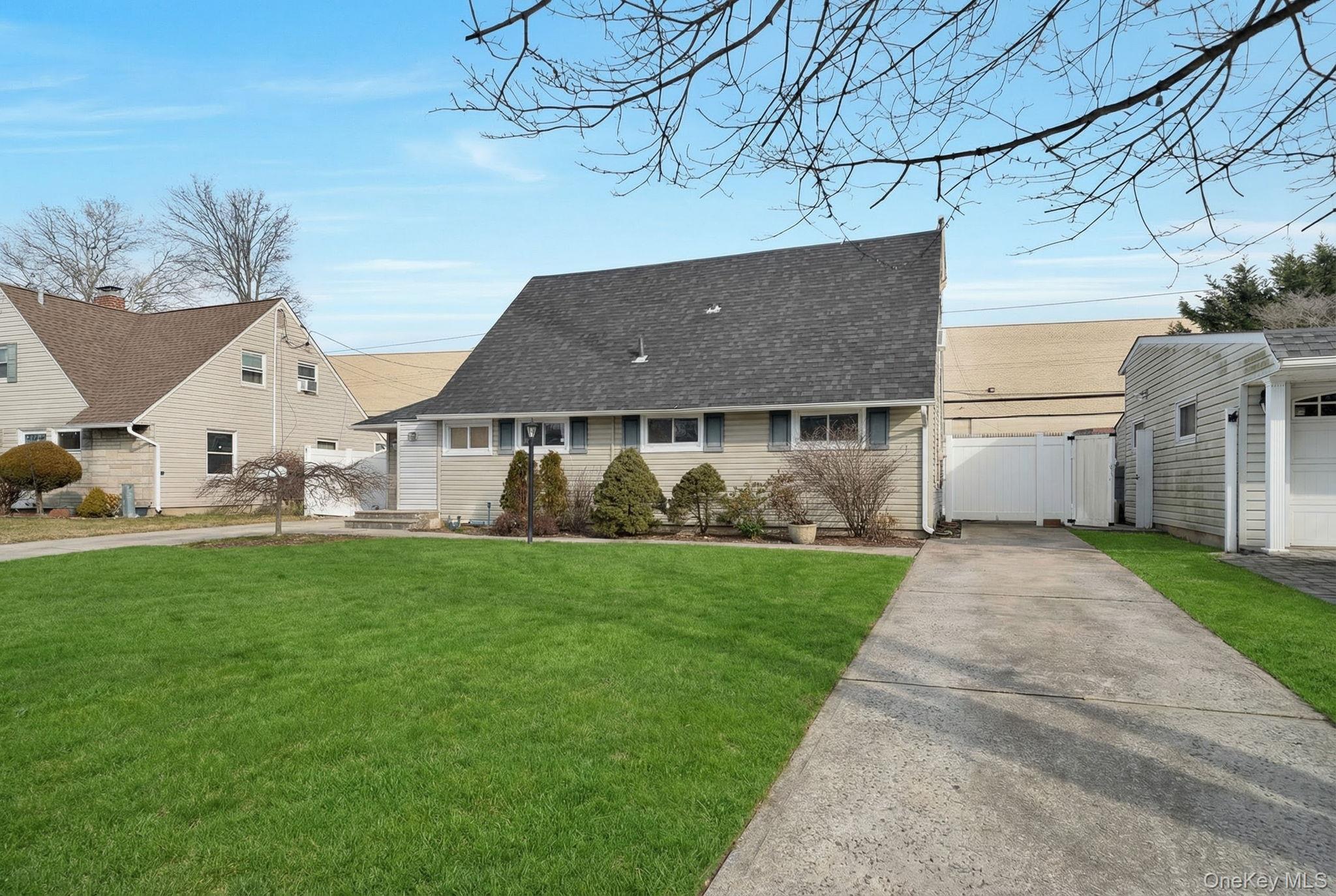 Single Family Hamlet  Nassau County, NY 11756, MLS-962864-3