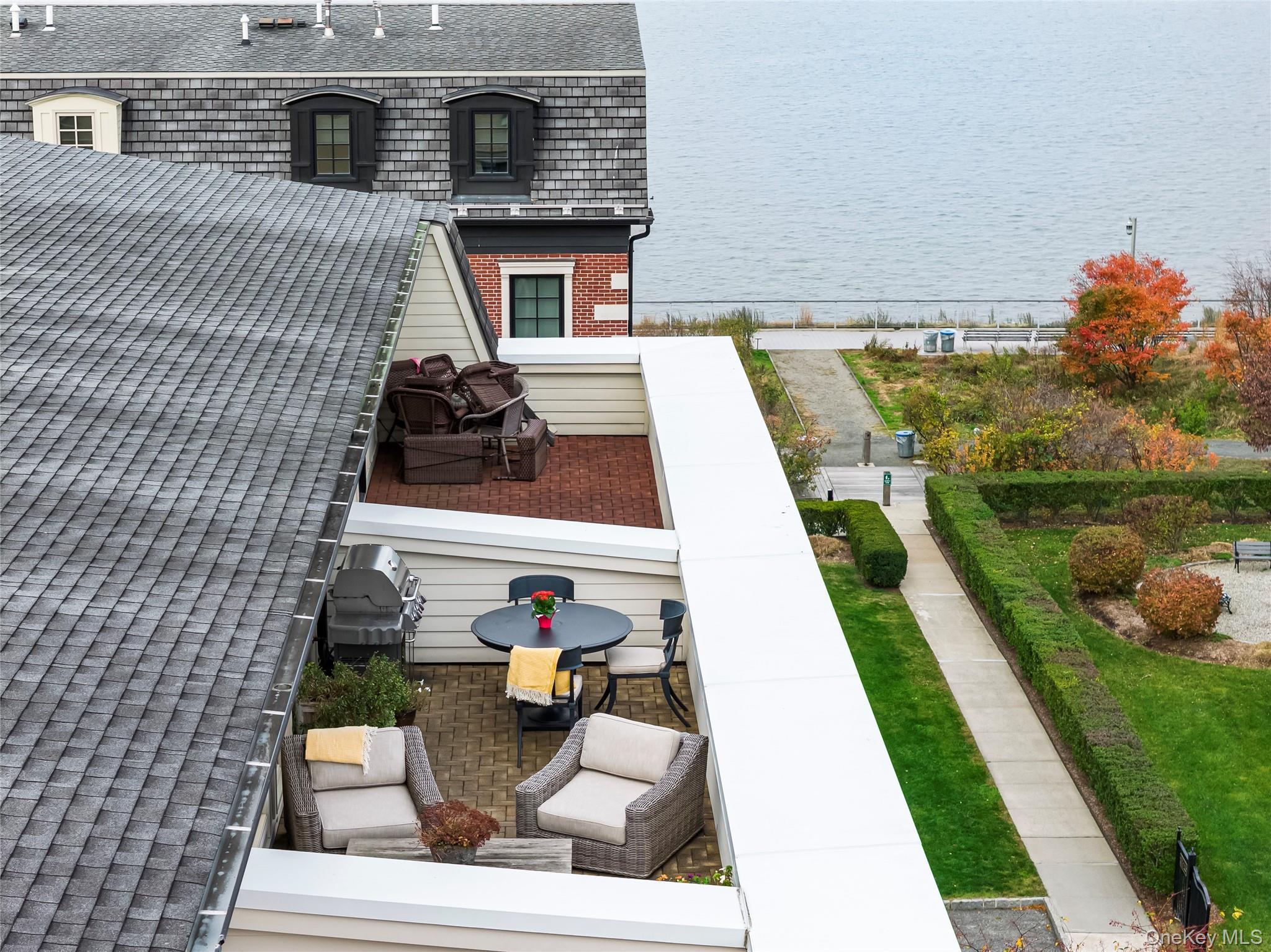 Condo Rivers Edge  Westchester County, NY 10591, MLS-962884-25