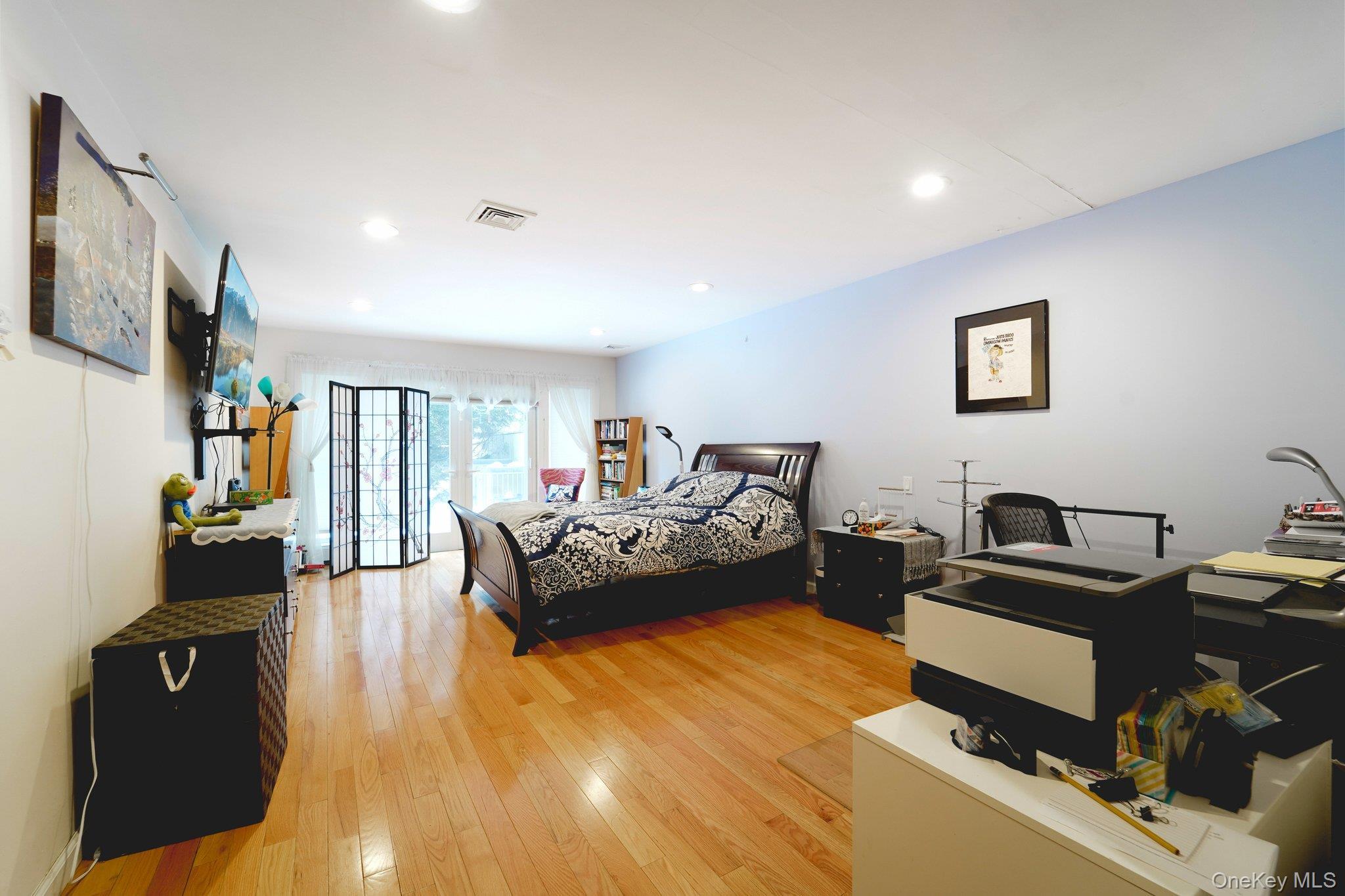 Single Family Chippewa Rockland County, NY 10901, MLS-962902-15