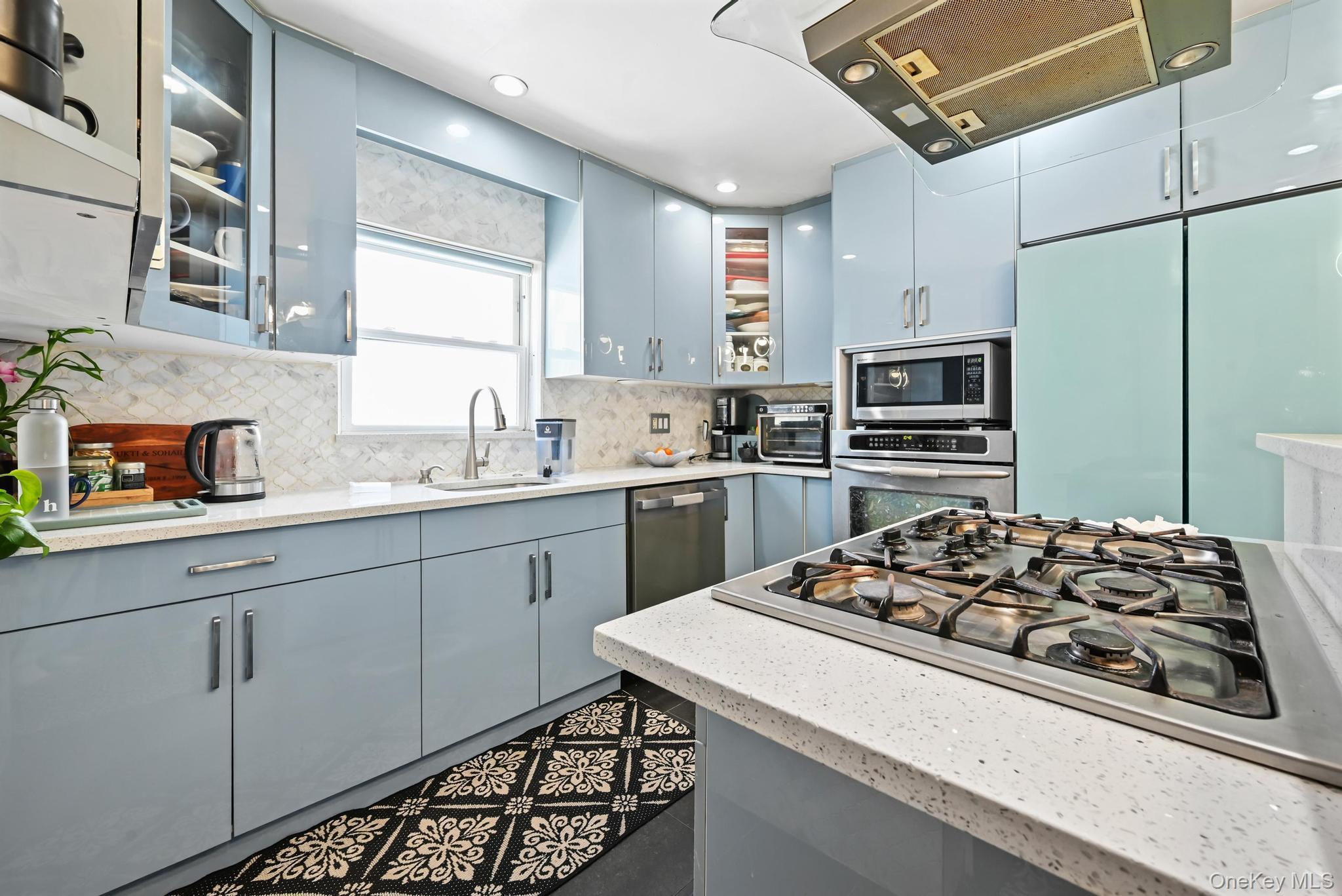 Single Family 201st  Queens, NY 11423, MLS-962930-10