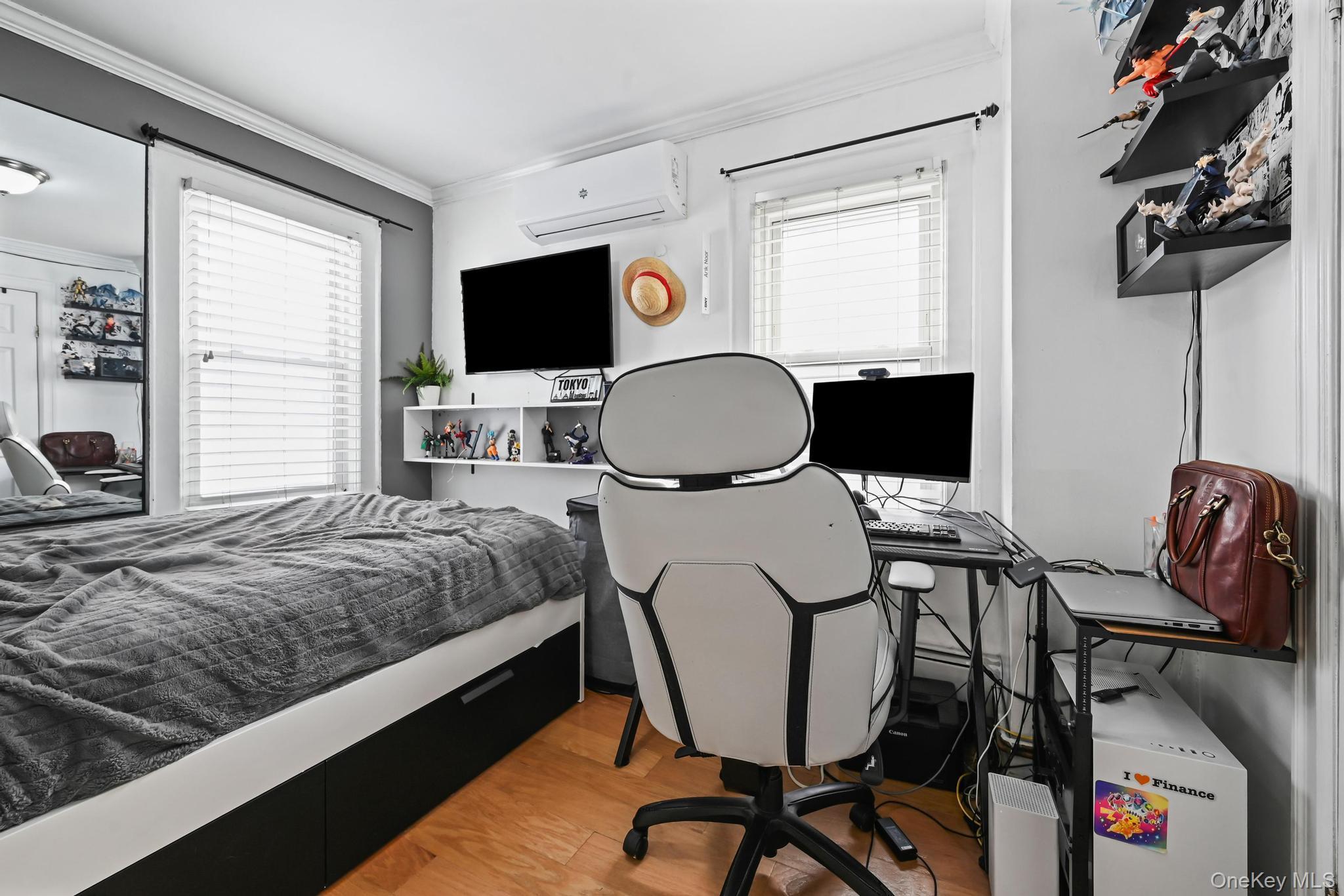 Single Family 201st  Queens, NY 11423, MLS-962930-15