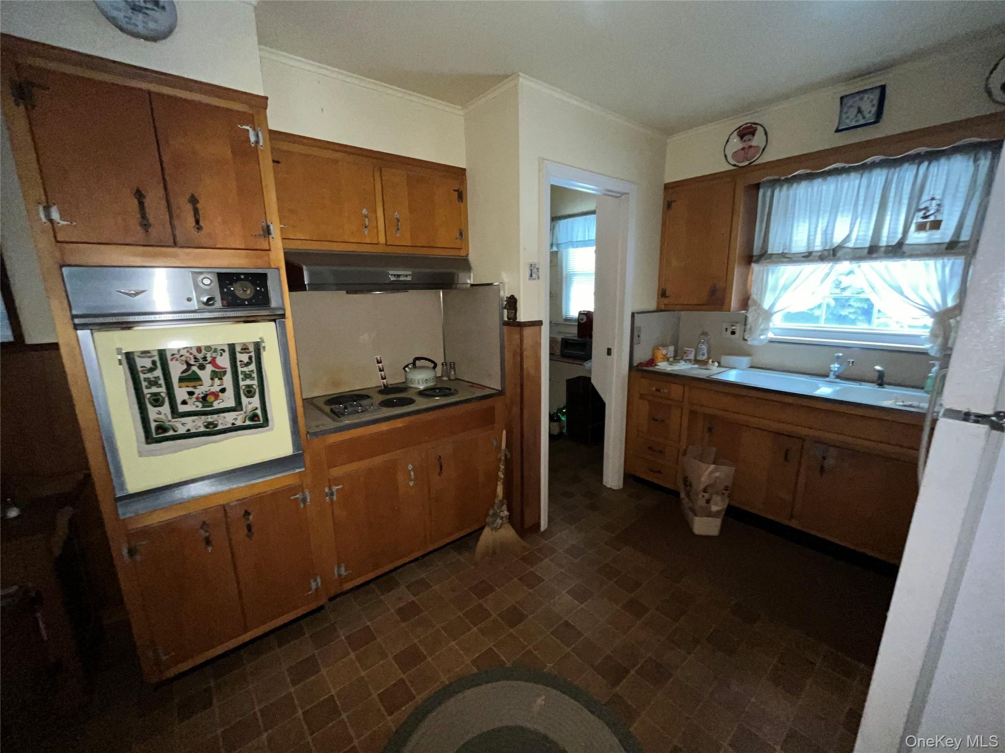 Single Family Hewlett  Suffolk County, NY 11772, MLS-962936-11