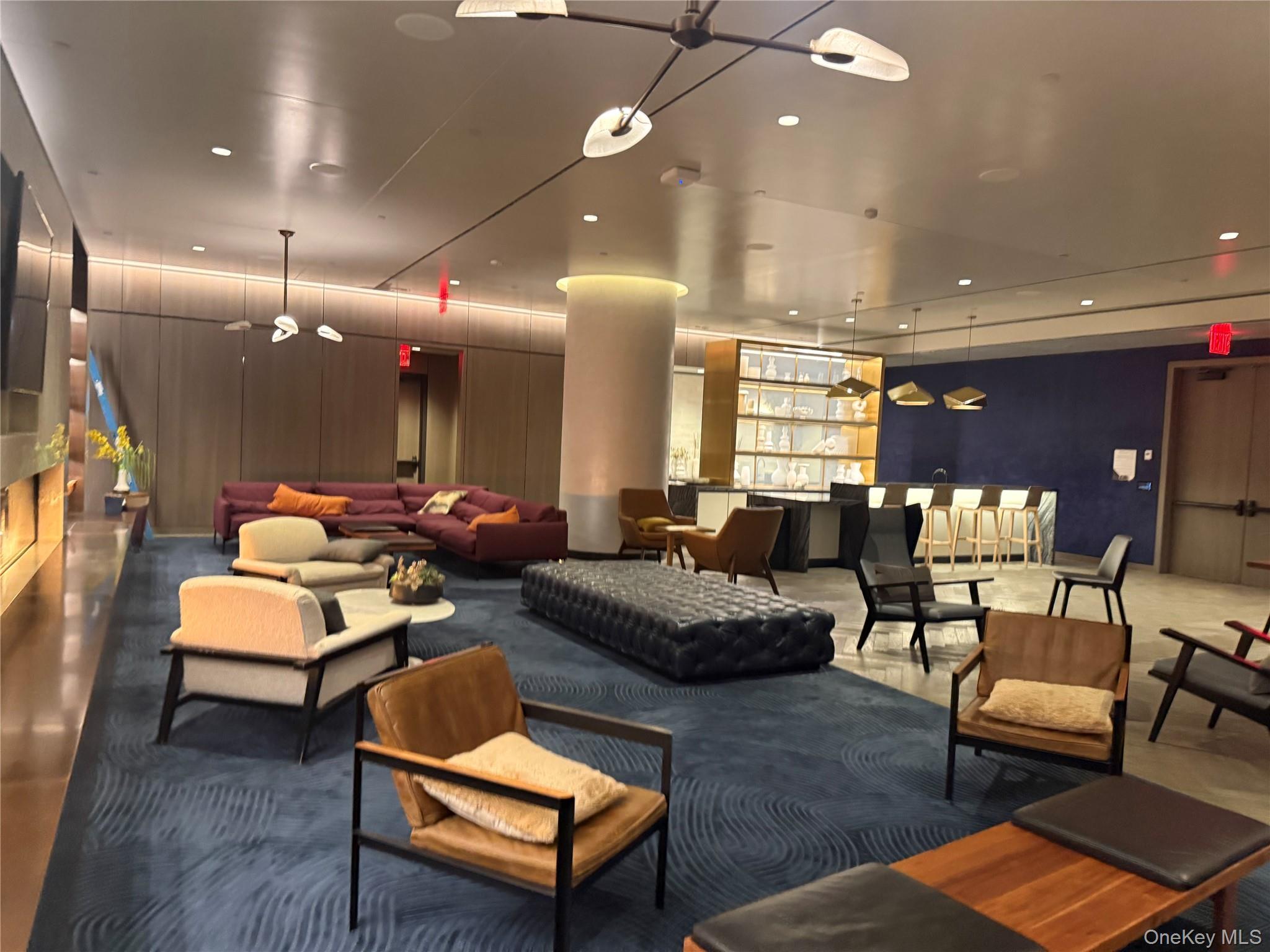 Apartment South Street  Manhattan, NY 10002, MLS-962956-10