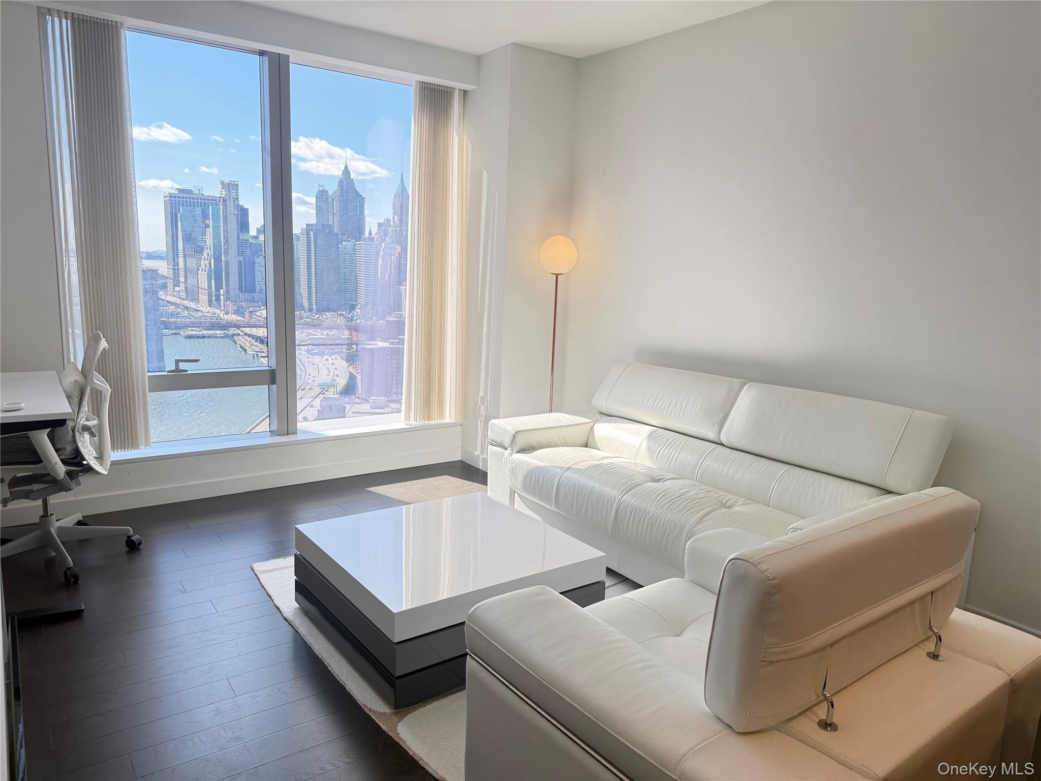 Apartment South Street  Manhattan, NY 10002, MLS-962956-5