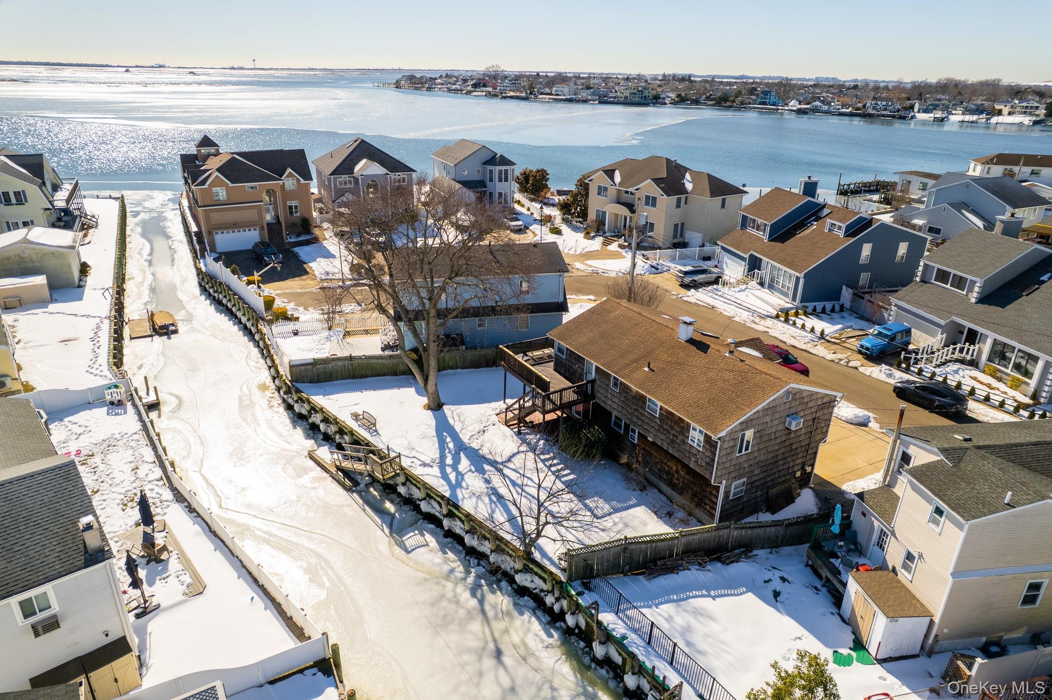 Single Family Bayview  Nassau County, NY 11520, MLS-962963-2