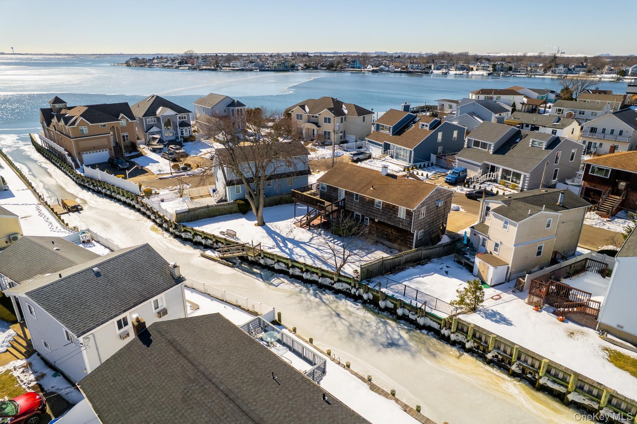 Single Family Bayview  Nassau County, NY 11520, MLS-962963-20