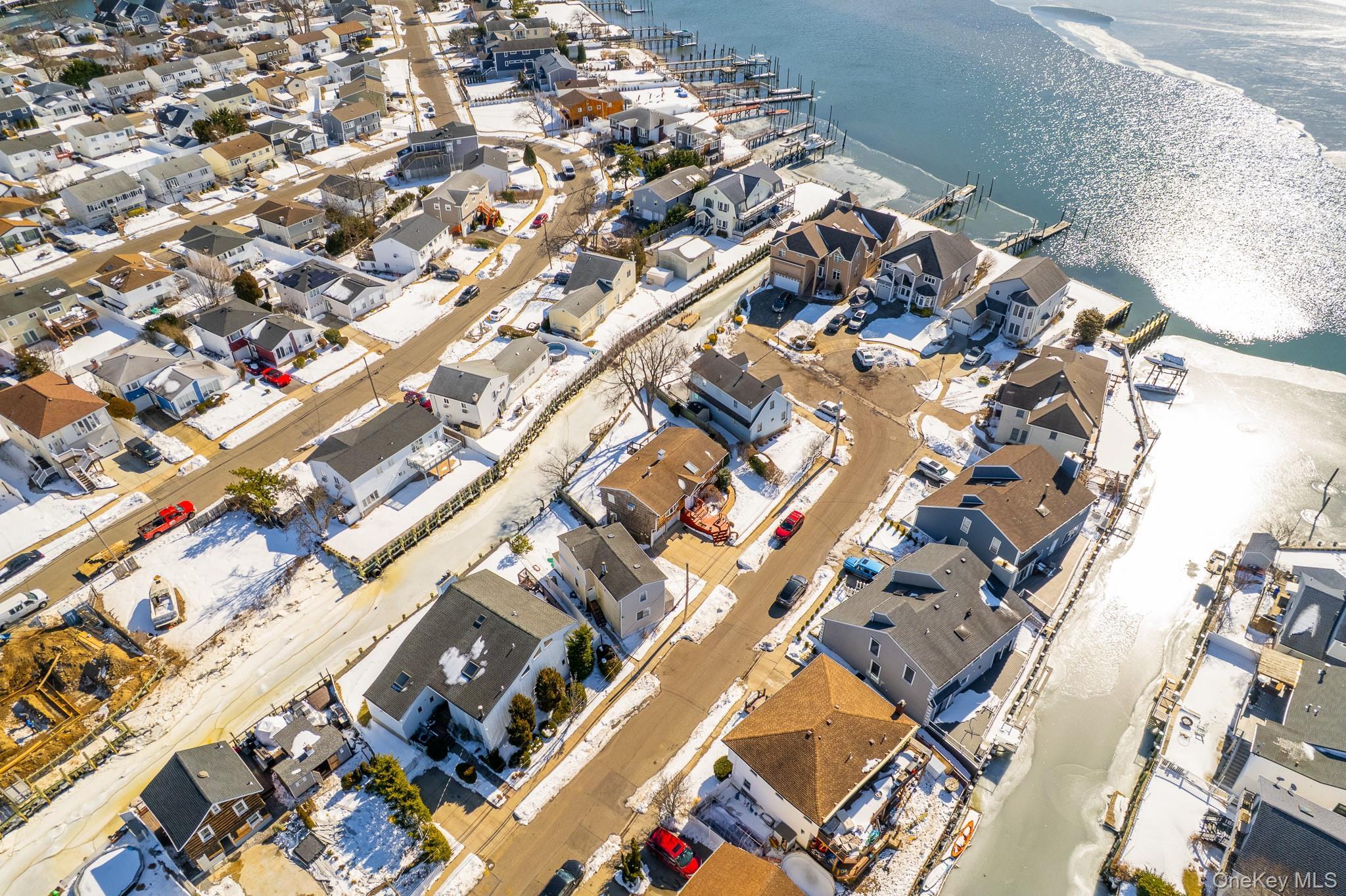 Single Family Bayview  Nassau County, NY 11520, MLS-962963-28