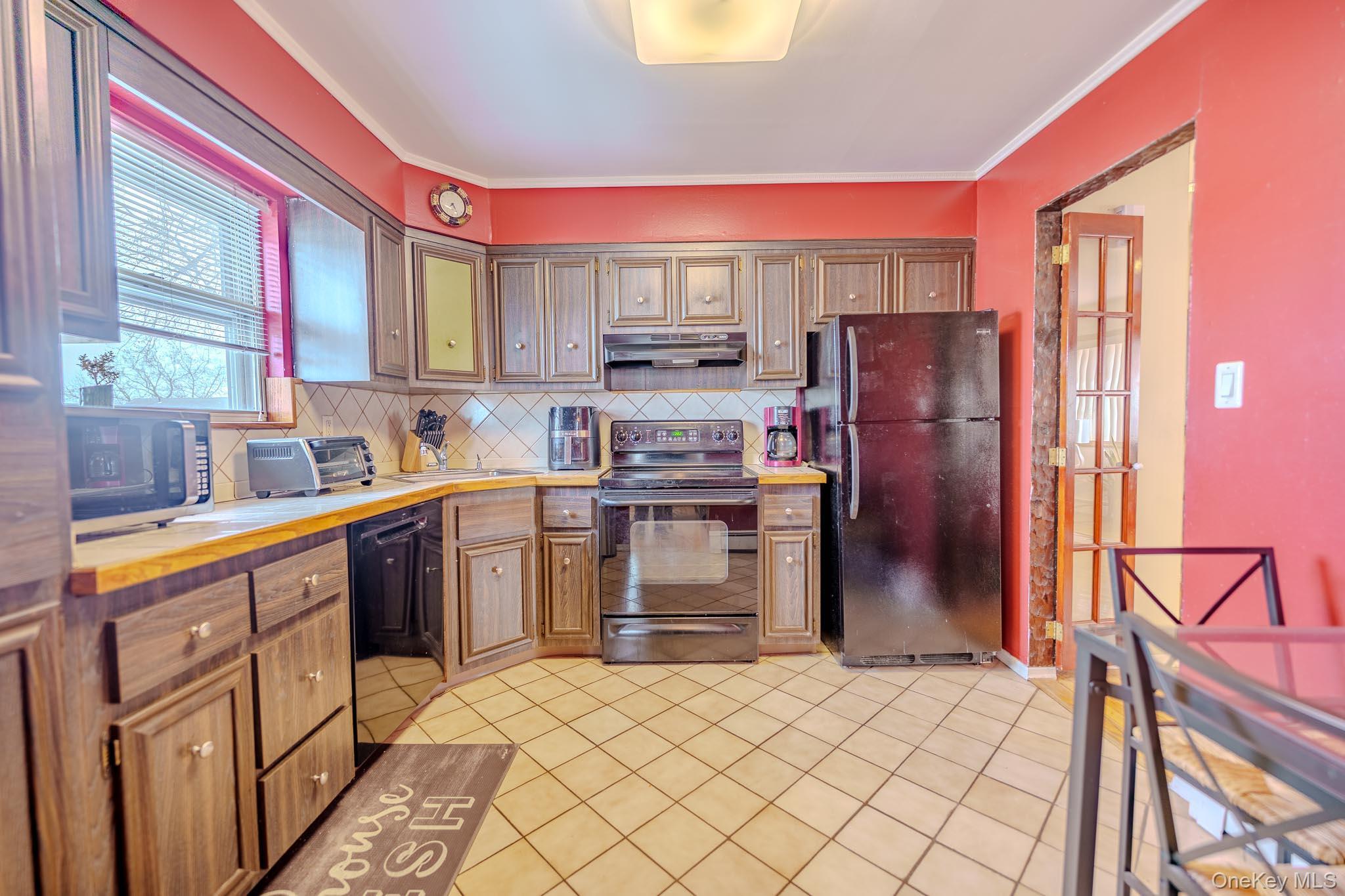 Single Family Bayview  Nassau County, NY 11520, MLS-962963-7