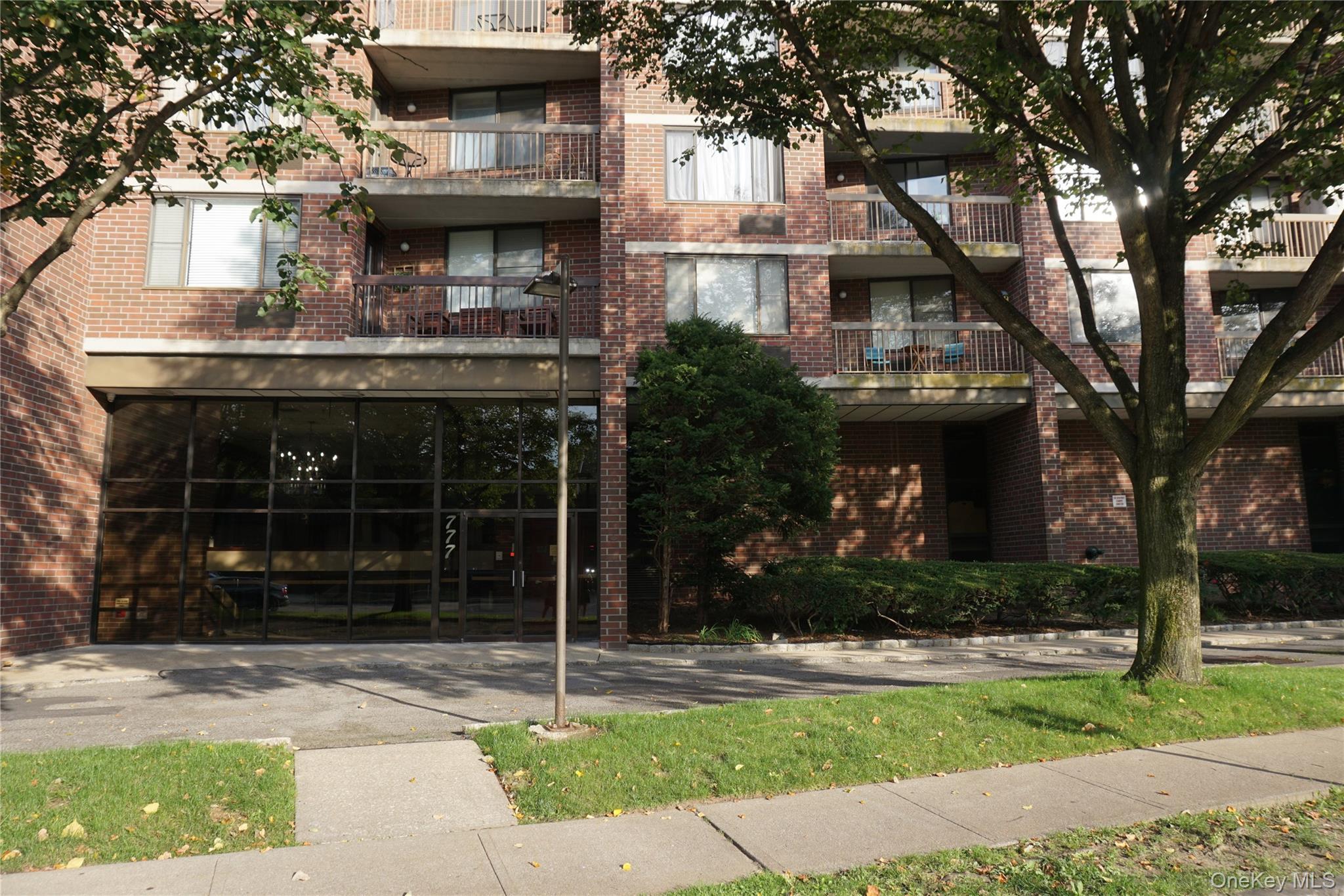 Condo Macquesten Westchester County, NY 10552, MLS-962994-18