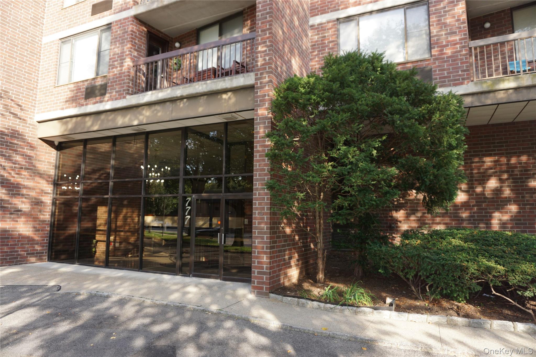 Condo Macquesten  Westchester County, NY 10552, MLS-962994-19
