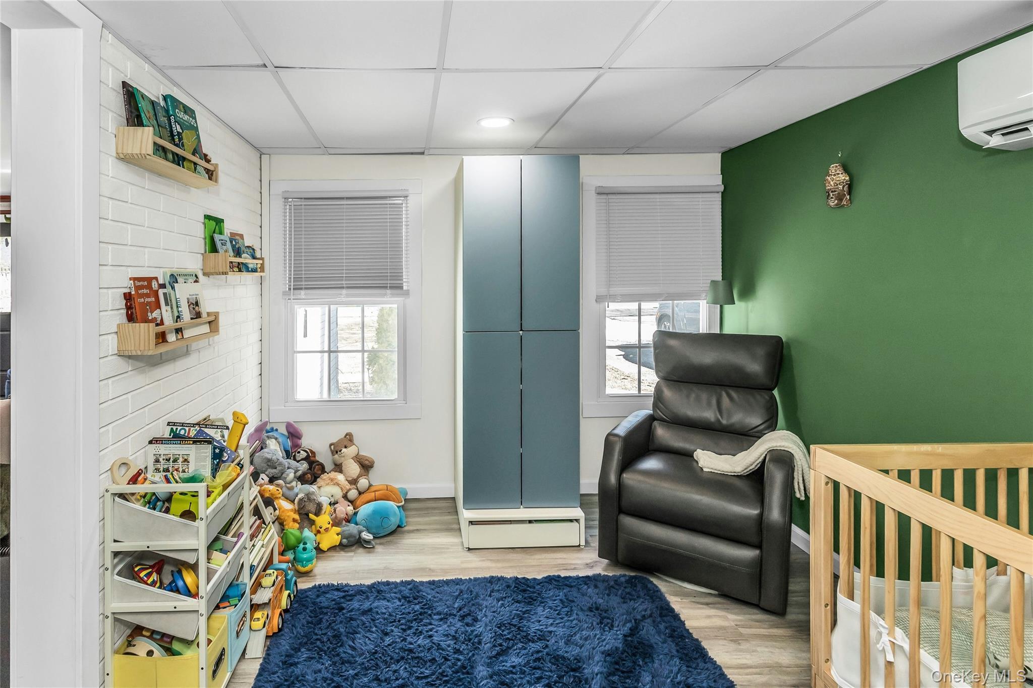 Single Family Pinelawn  Suffolk County, NY 11967, MLS-963020-13