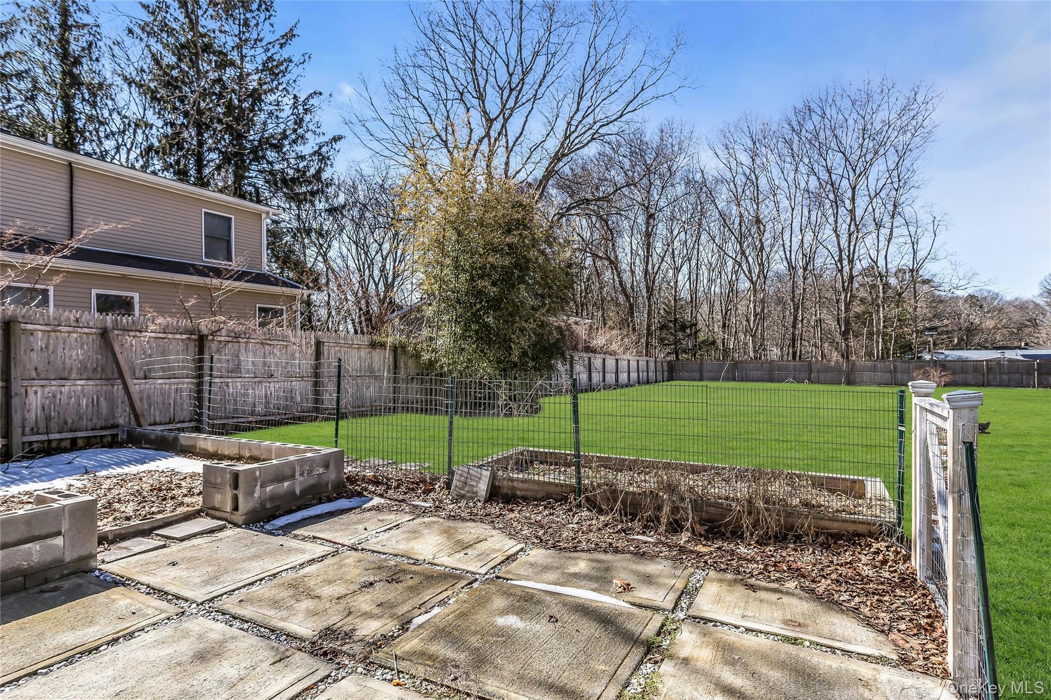 Single Family Pinelawn  Suffolk County, NY 11967, MLS-963020-19