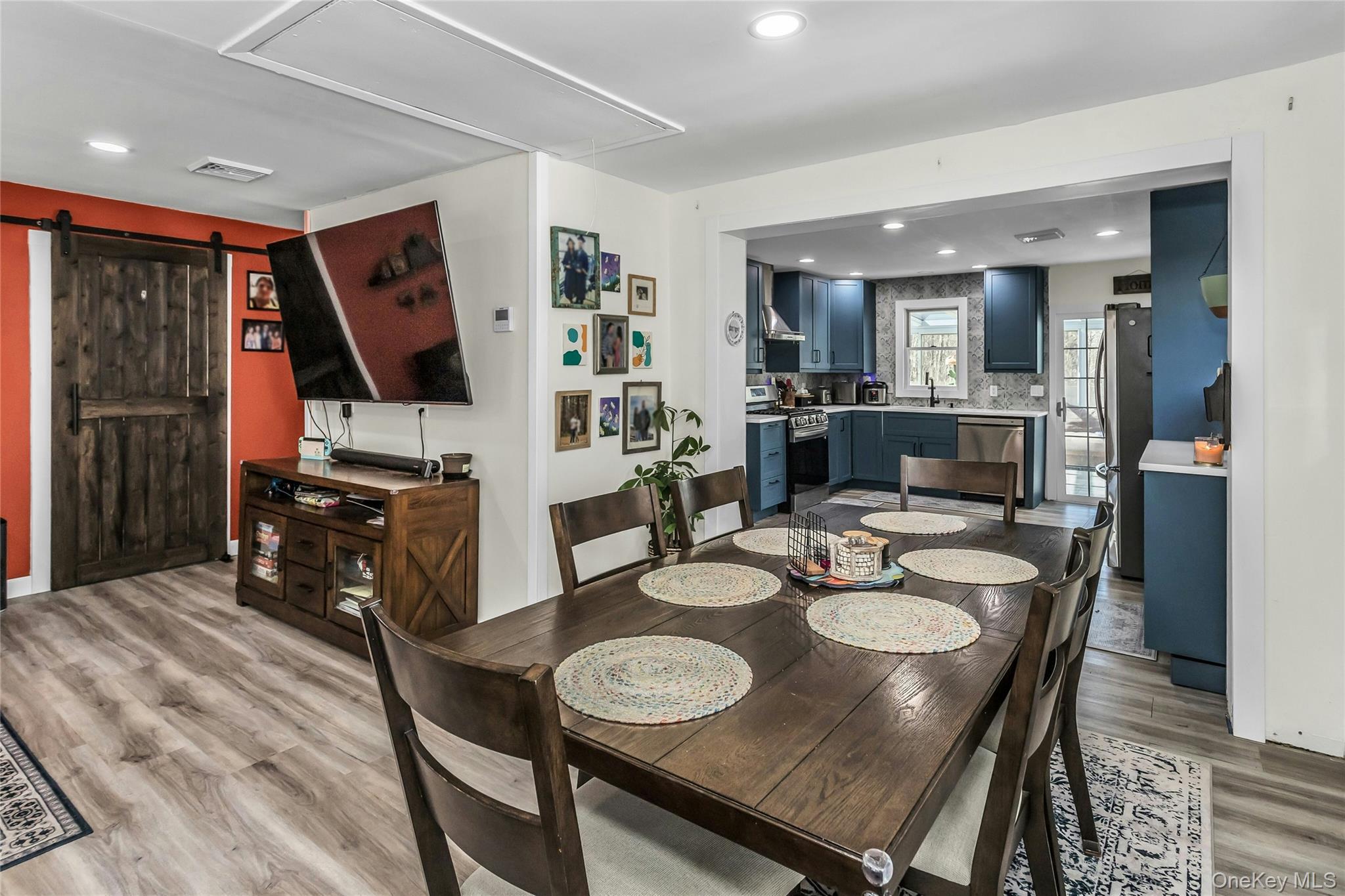 Single Family Pinelawn  Suffolk County, NY 11967, MLS-963020-6