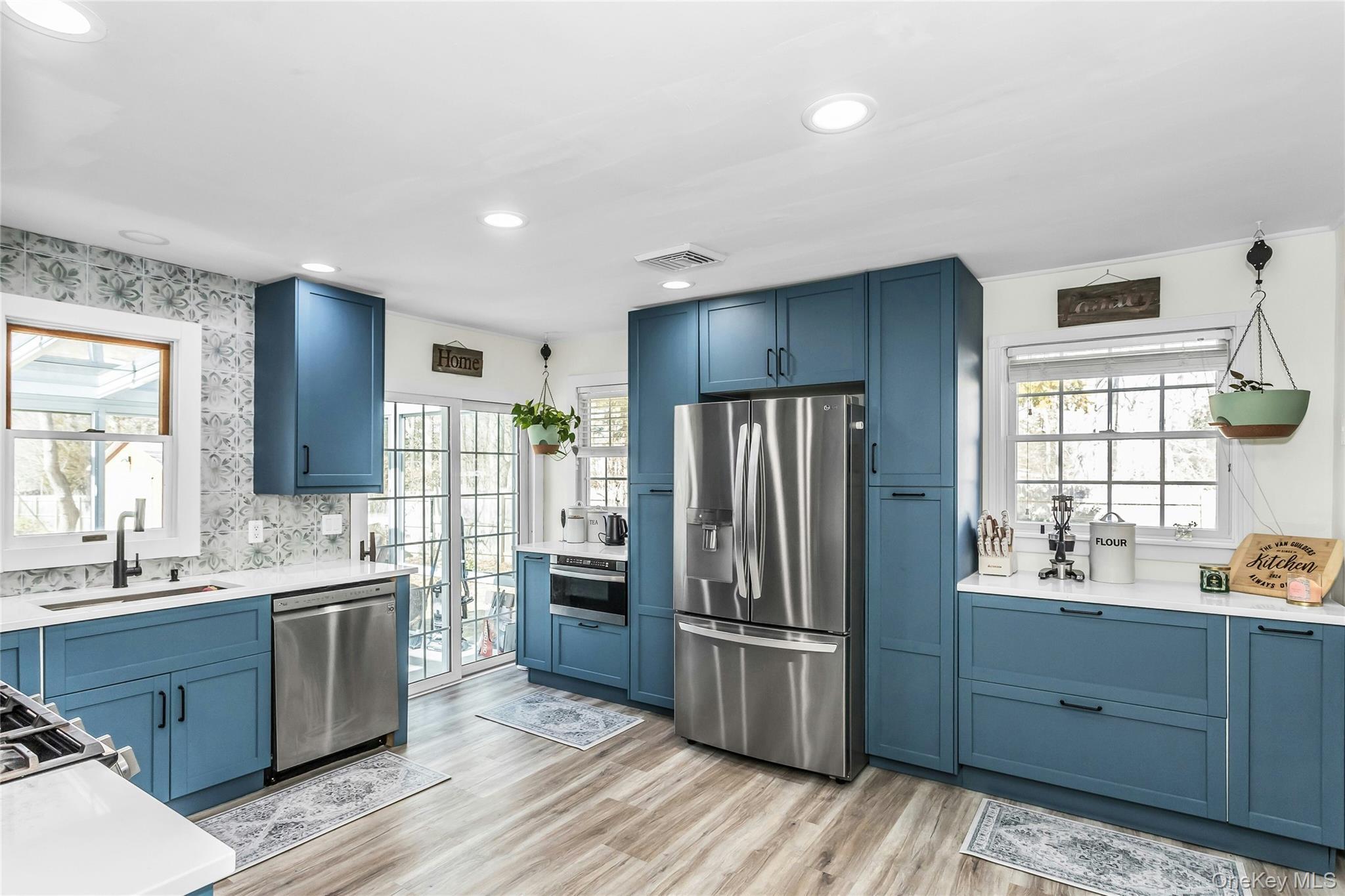 Single Family Pinelawn  Suffolk County, NY 11967, MLS-963020-9