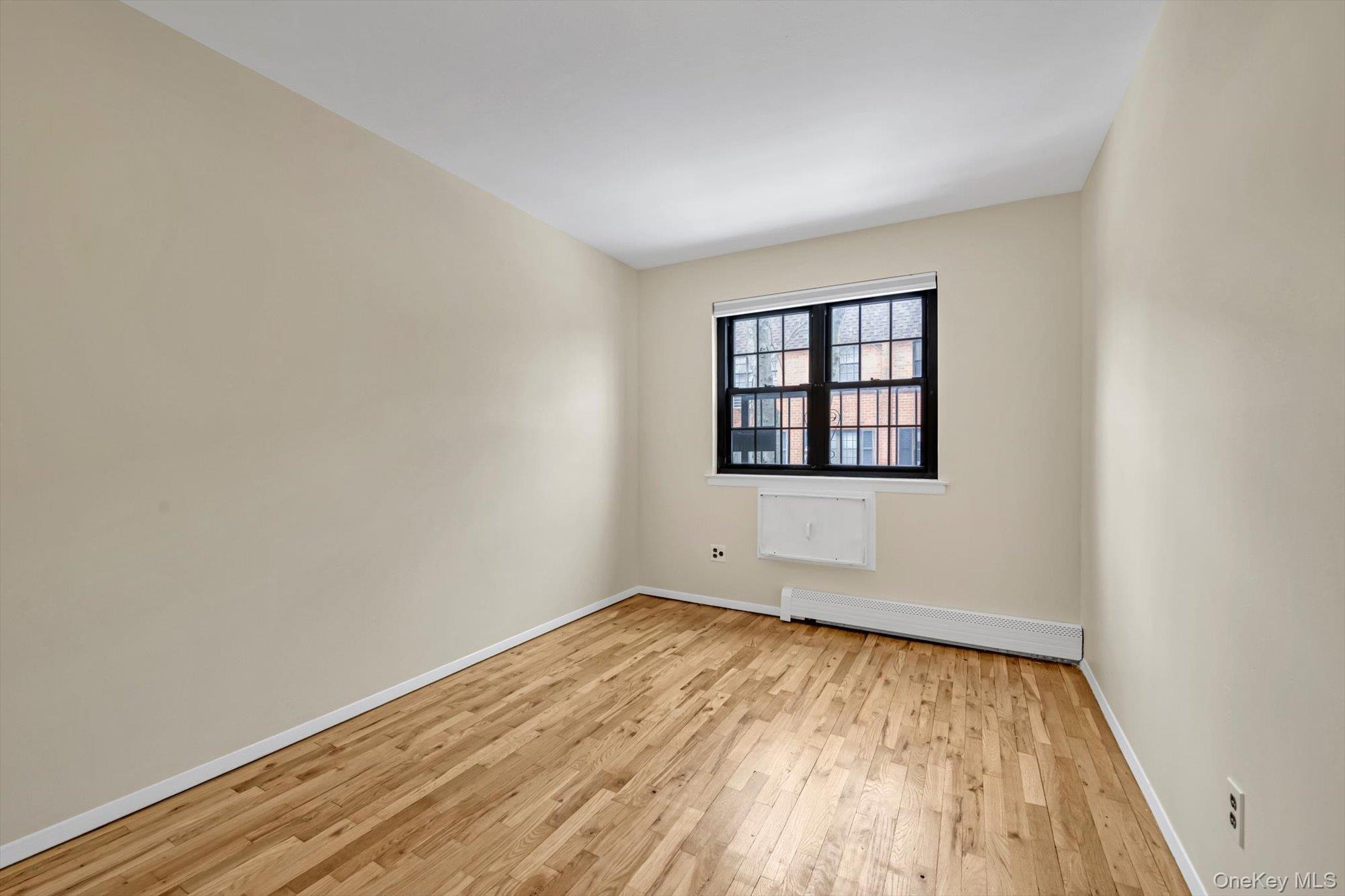 Condo 64th  Queens, NY 11364, MLS-963025-14