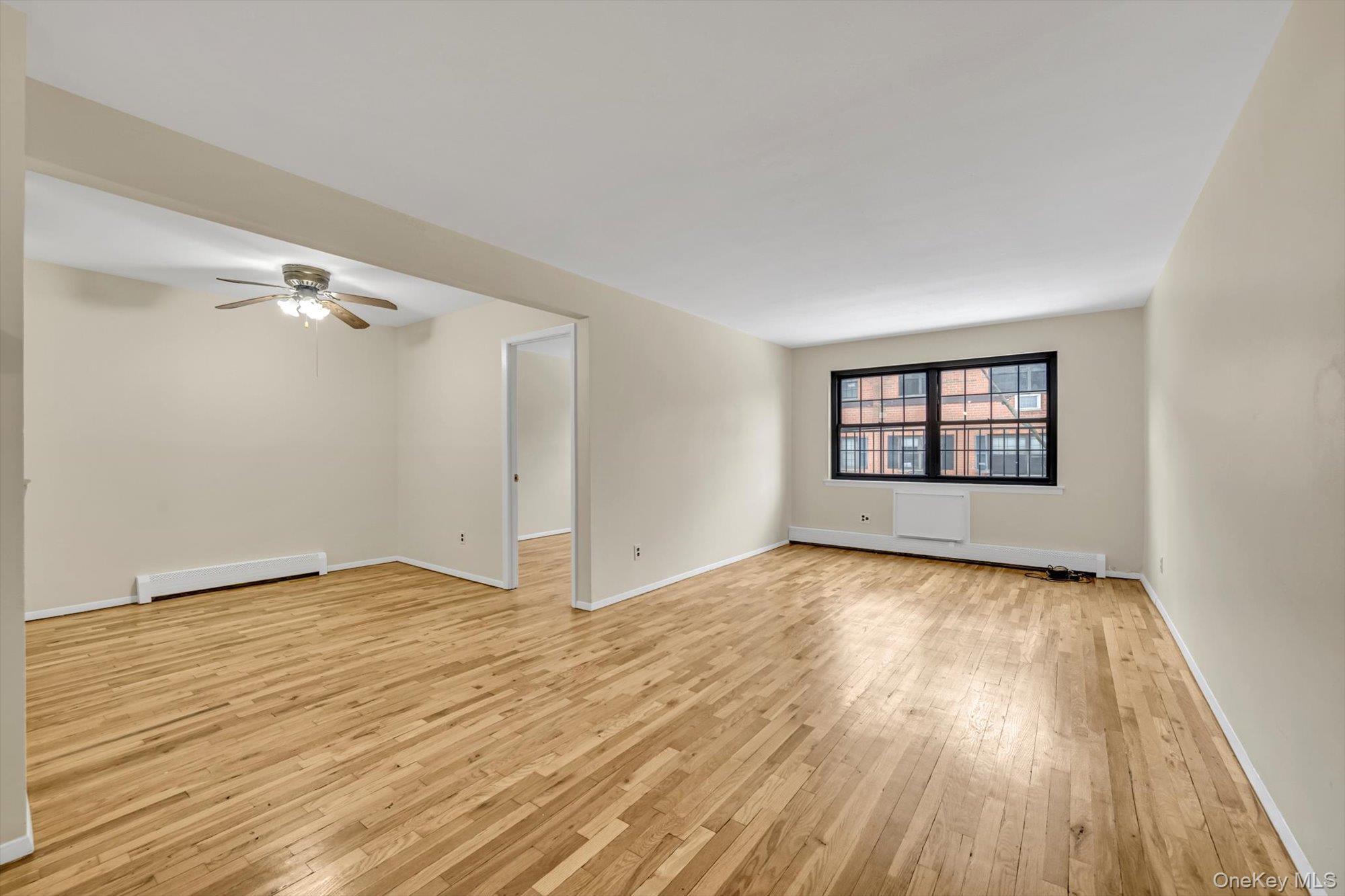 Condo 64th  Queens, NY 11364, MLS-963025-3