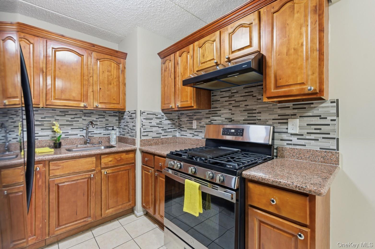 Single Family Palmetto  Brooklyn, NY 11221, MLS-963078-5