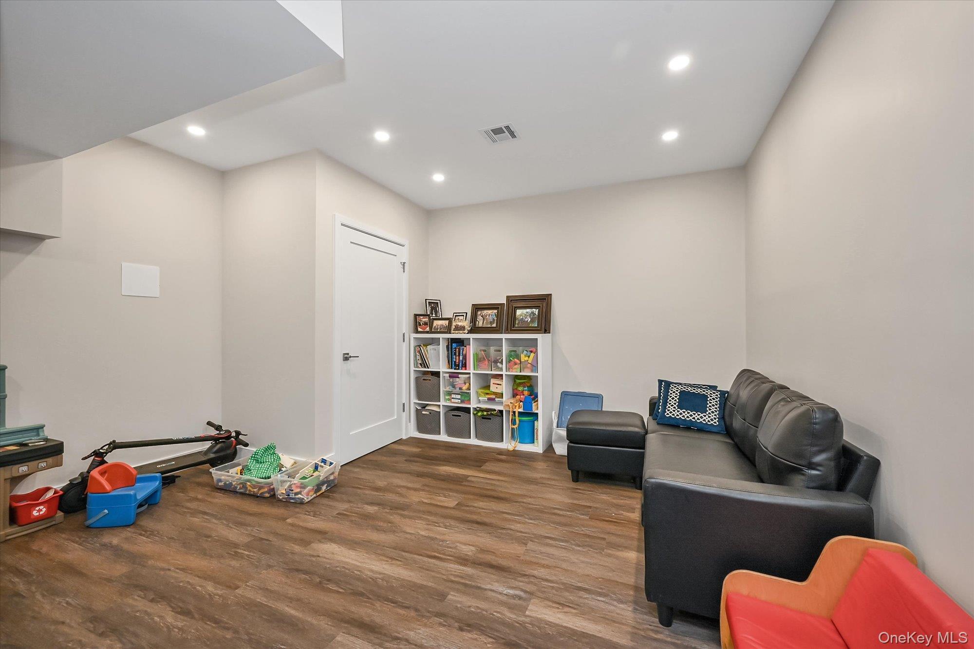 Single Family 112th  Queens, NY 11418, MLS-963084-25