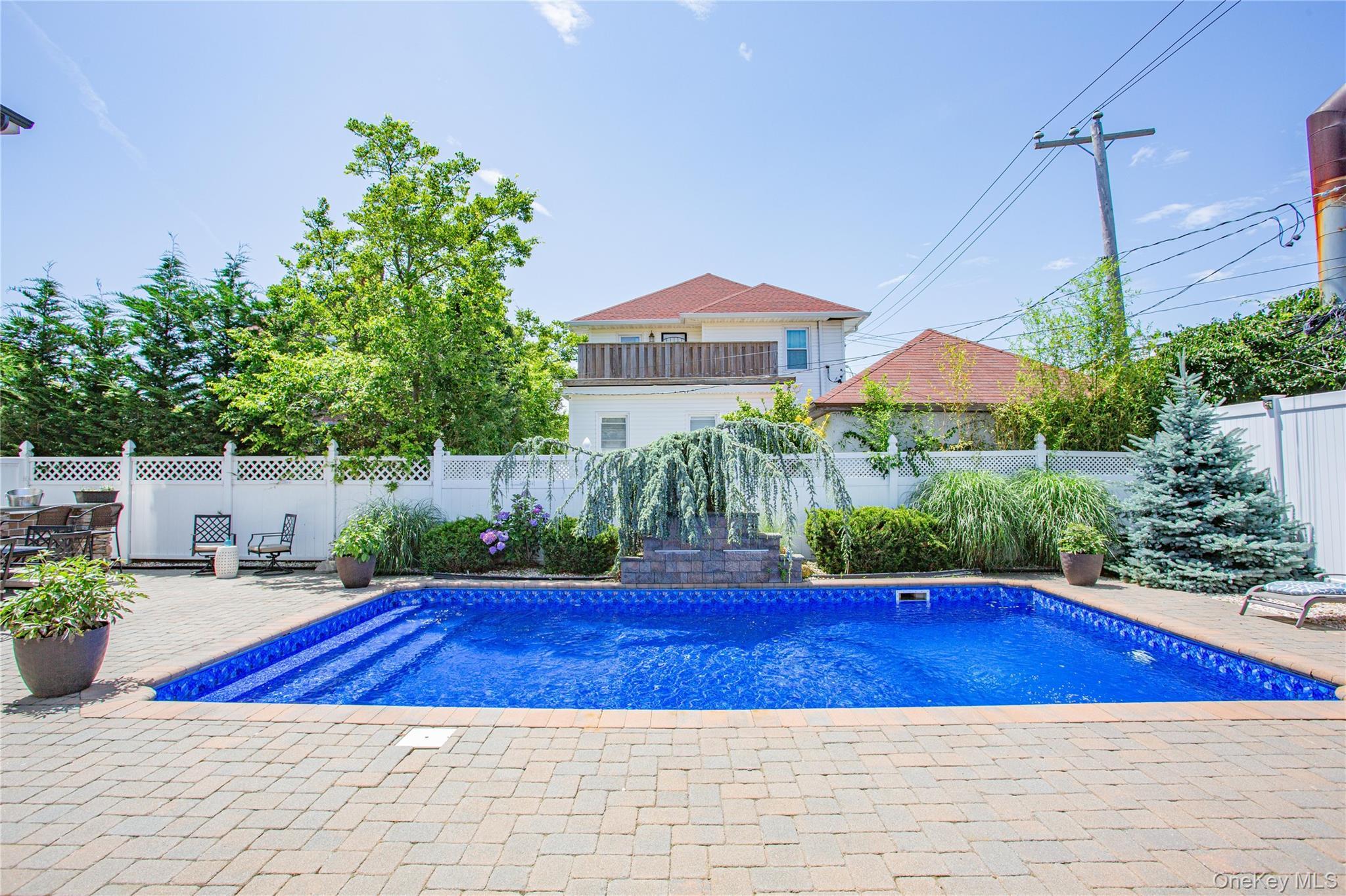 Single Family W Walnut Street  Nassau County, NY 11561, MLS-963088-37
