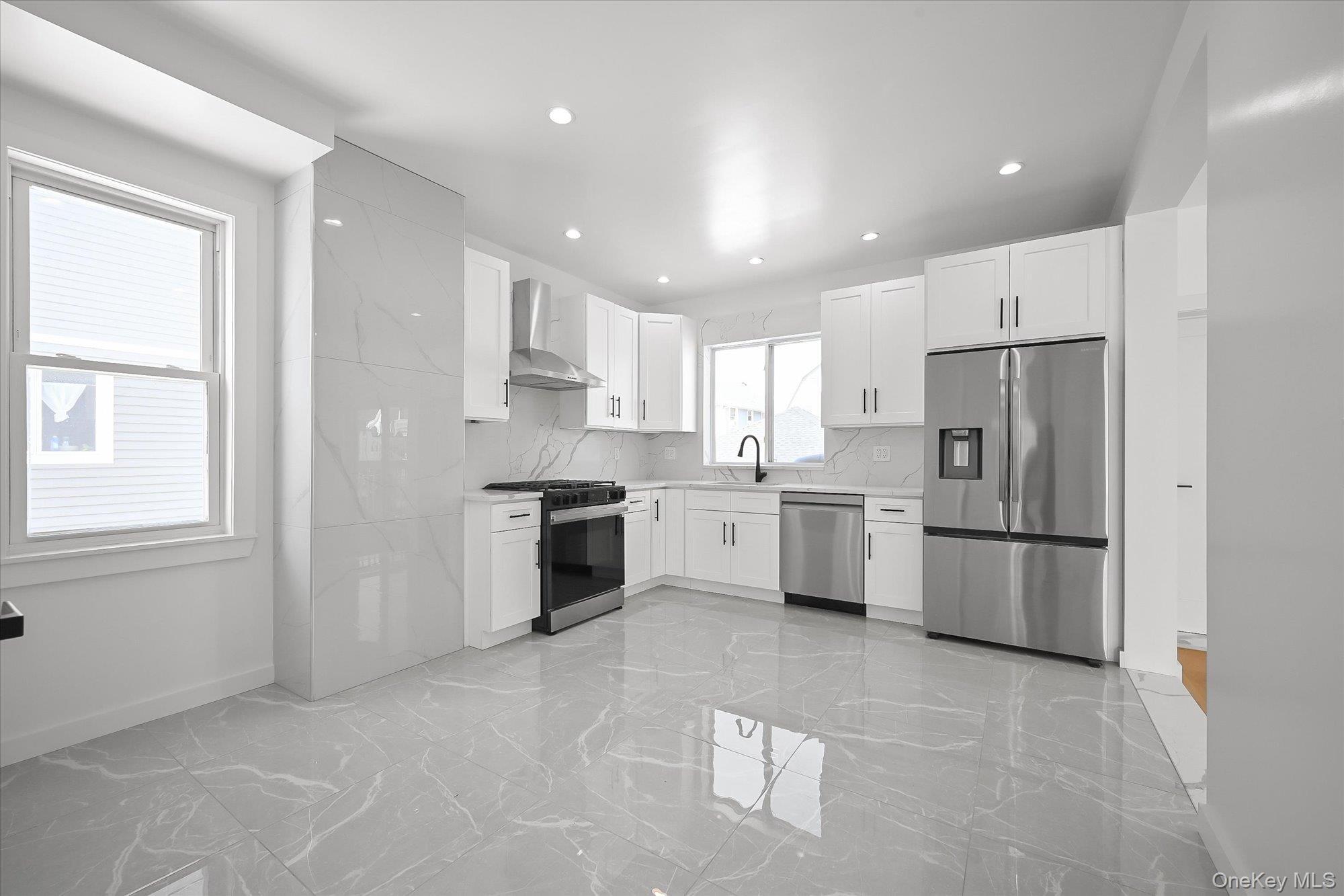 Single Family 13th  Queens, NY 11357, MLS-963124-5