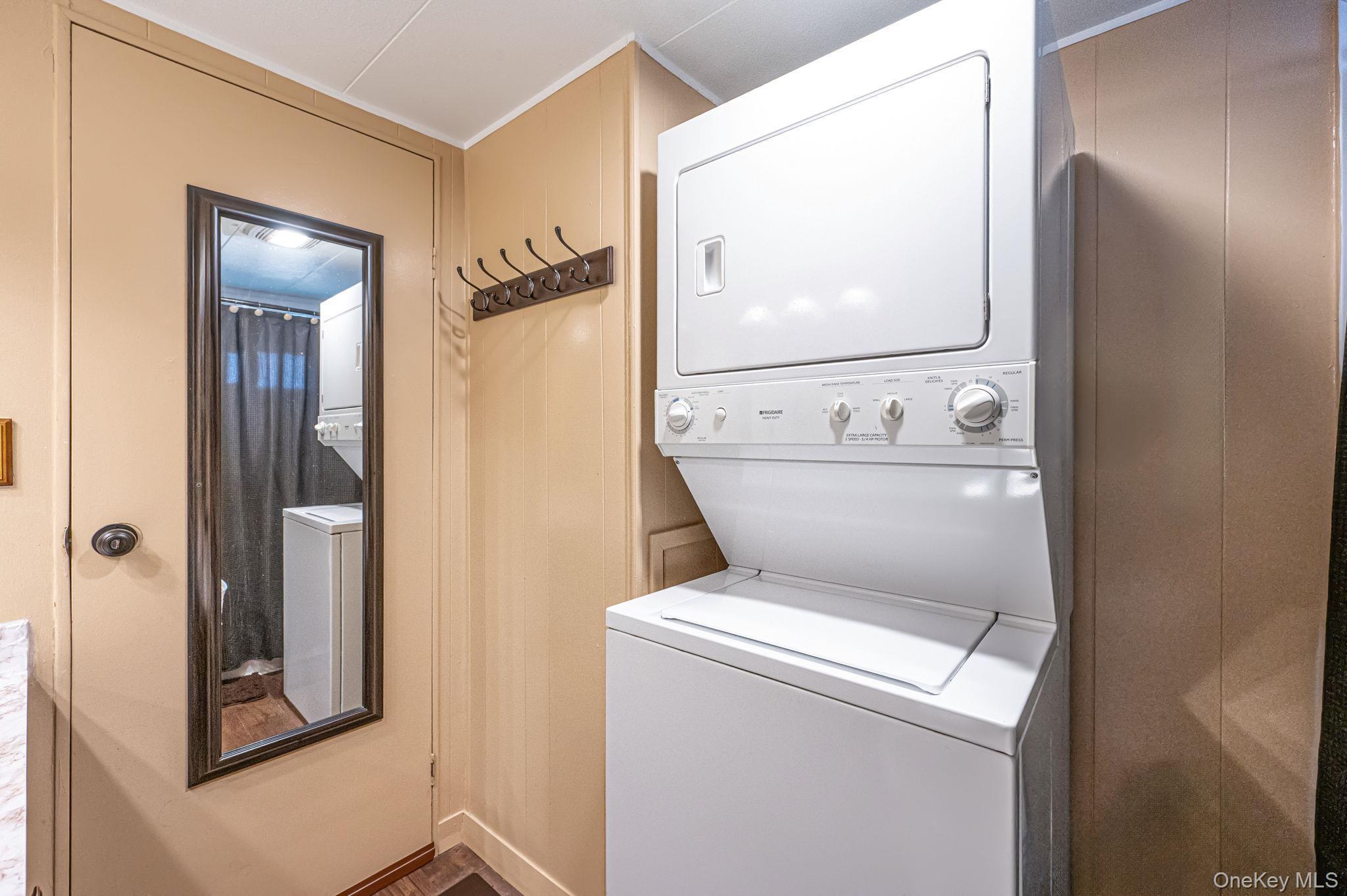 Single Family Riverleigh Suffolk County, NY 11901, MLS-963146-19