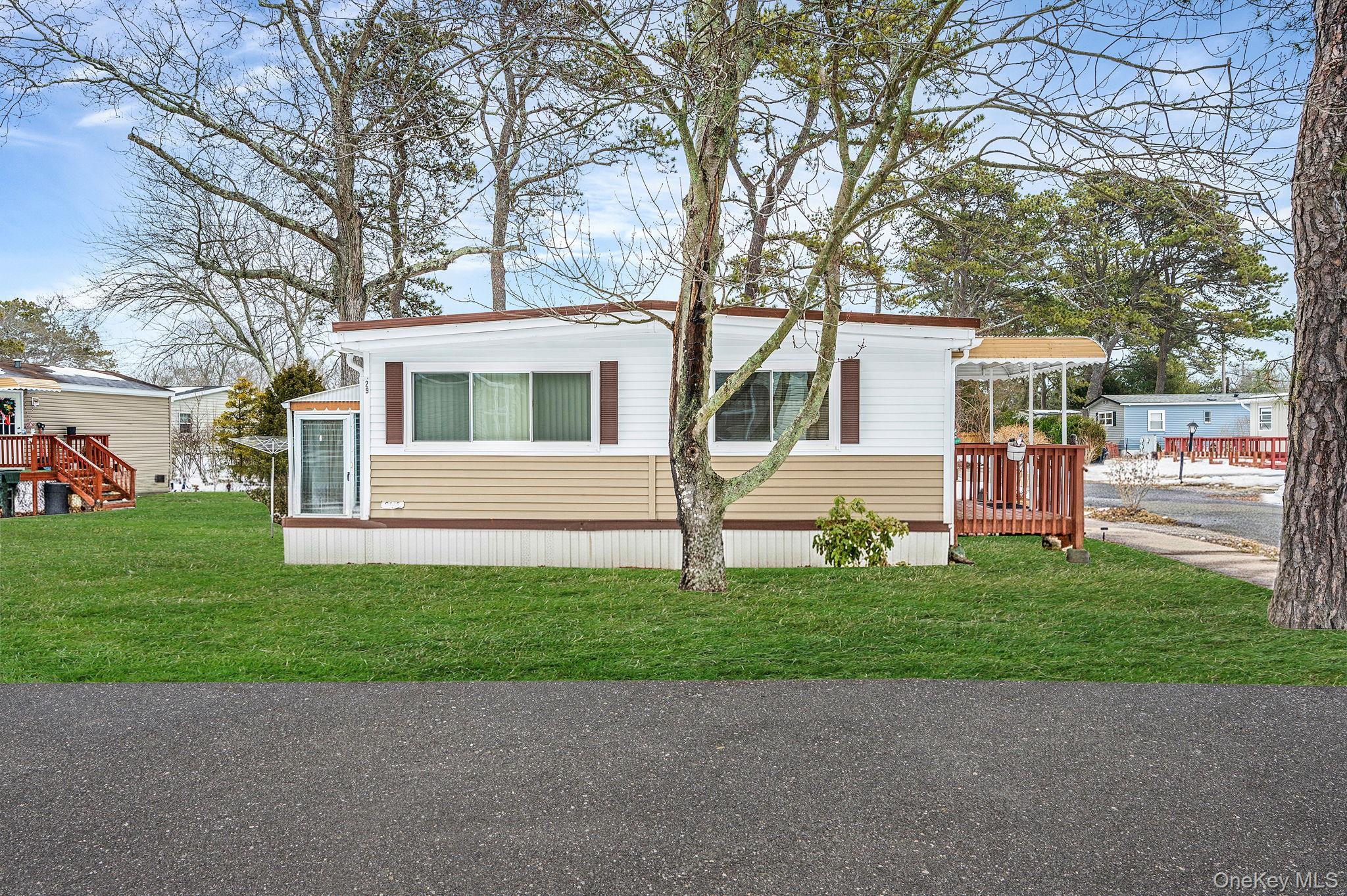 Single Family Riverleigh Suffolk County, NY 11901, MLS-963146-3