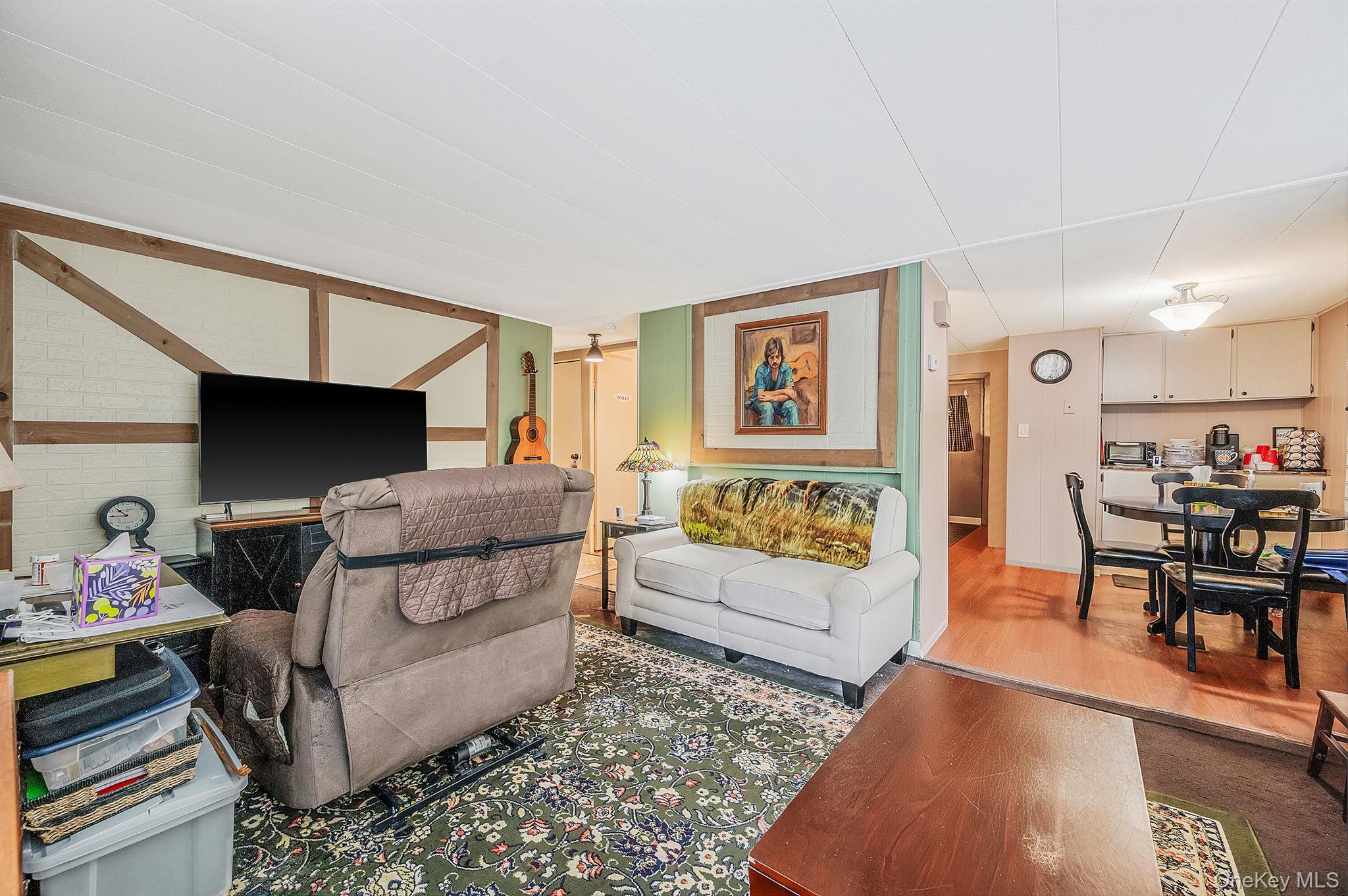 Single Family Riverleigh Suffolk County, NY 11901, MLS-963146-8